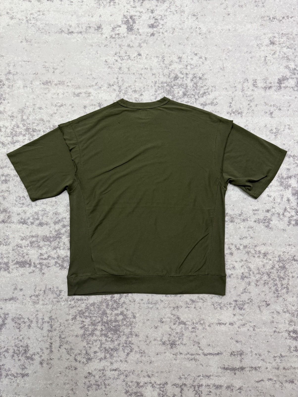 GU GU OLIVE GREEN SHORTSLEEVE SWEATSHIRT Size US XL / EU 56 / 4 - 12 Thumbnail