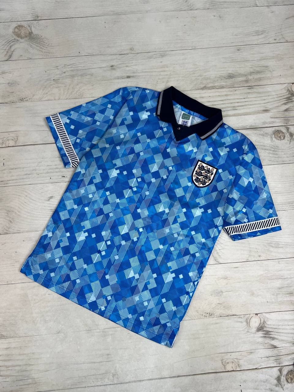 Other Score Draw England 1990 1992 Retro Third Shirt Soccer Jersey Size US S / EU 44-46 / 1 - 1 Thumbnail