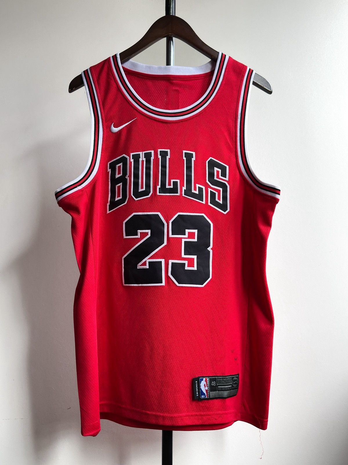 Nike Nike NBA Michael Jordan #23 Chicago Bulls Jersey Size US M / EU 48-50 / 2 - 1 Thumbnail