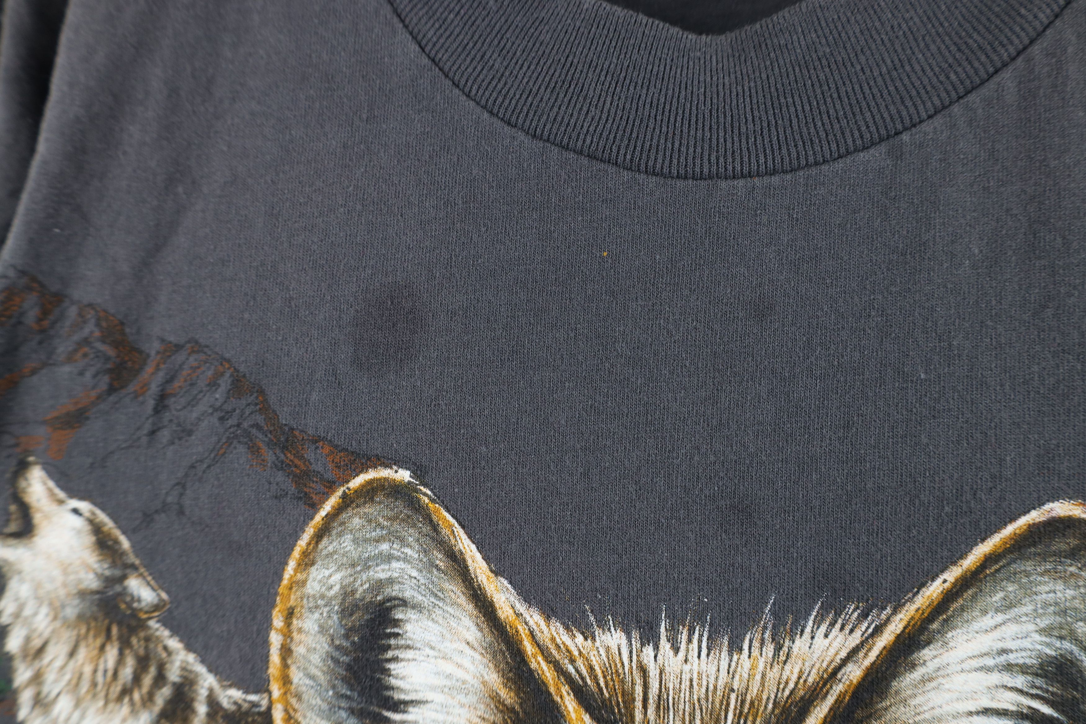 Vintage Vintage 90s Streetwear Nature Wolf Mountains T-Shirt Gray Size US XL / EU 56 / 4 - 4 Thumbnail