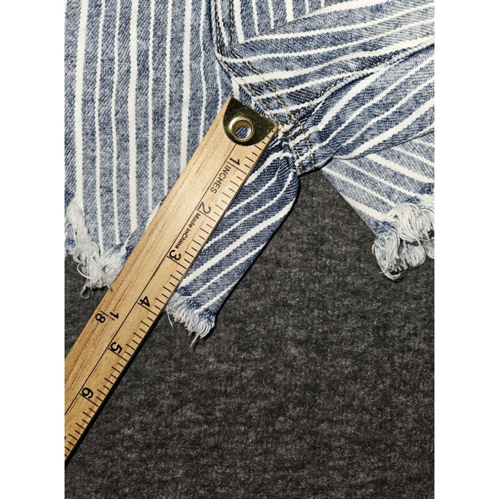American Eagle Outfitters VINTAGE American Eagle 90's Boyfriend Shorts Shirt? Size 25" / US 0 / IT 36 - 7 Thumbnail