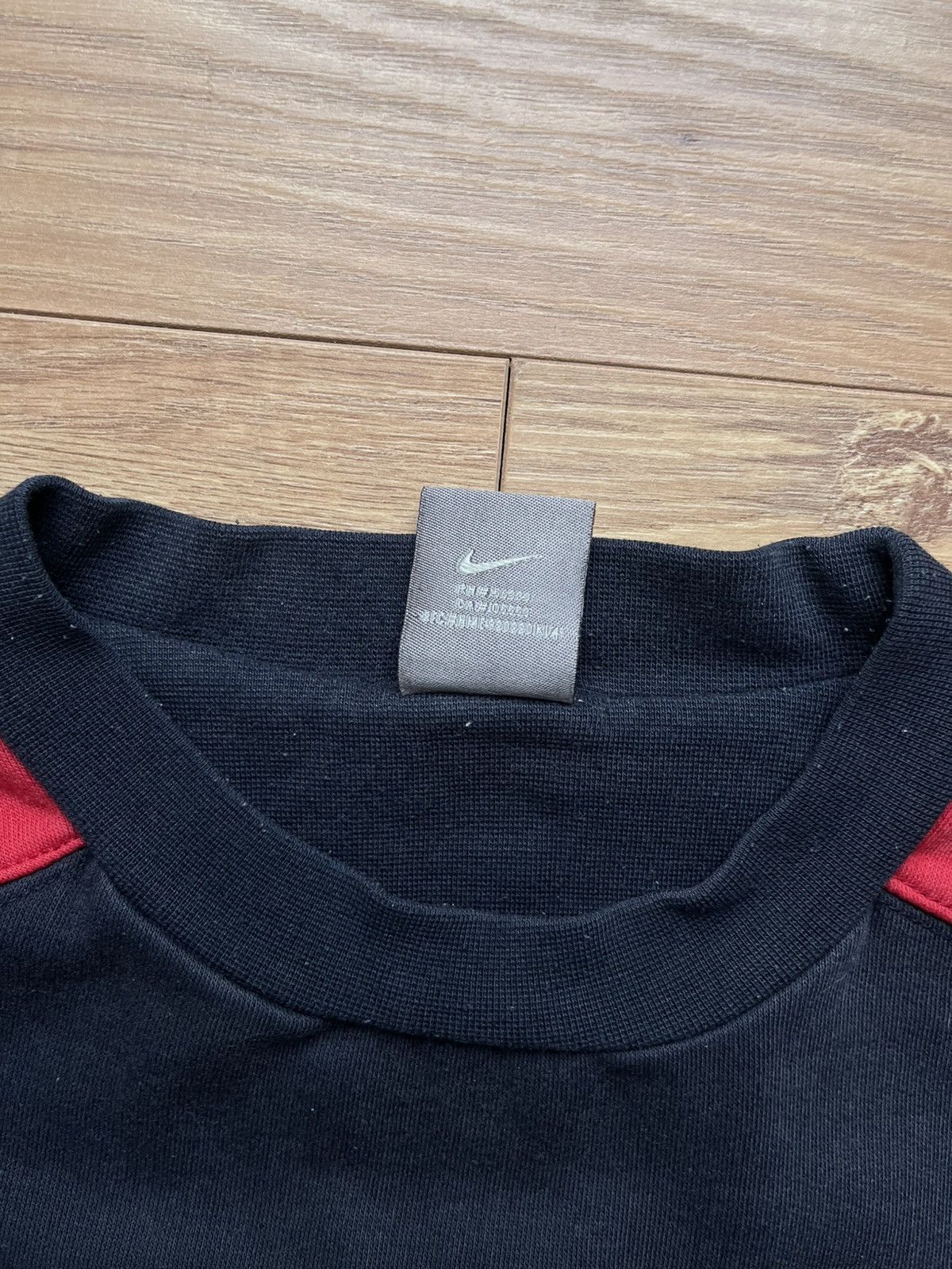 Nike 90’s NIKE AIR BIG CENTRAL SWOOSH LOGO Y2K RETRO CREWNECK Size US S / EU 44-46 / 1 - 4 Thumbnail