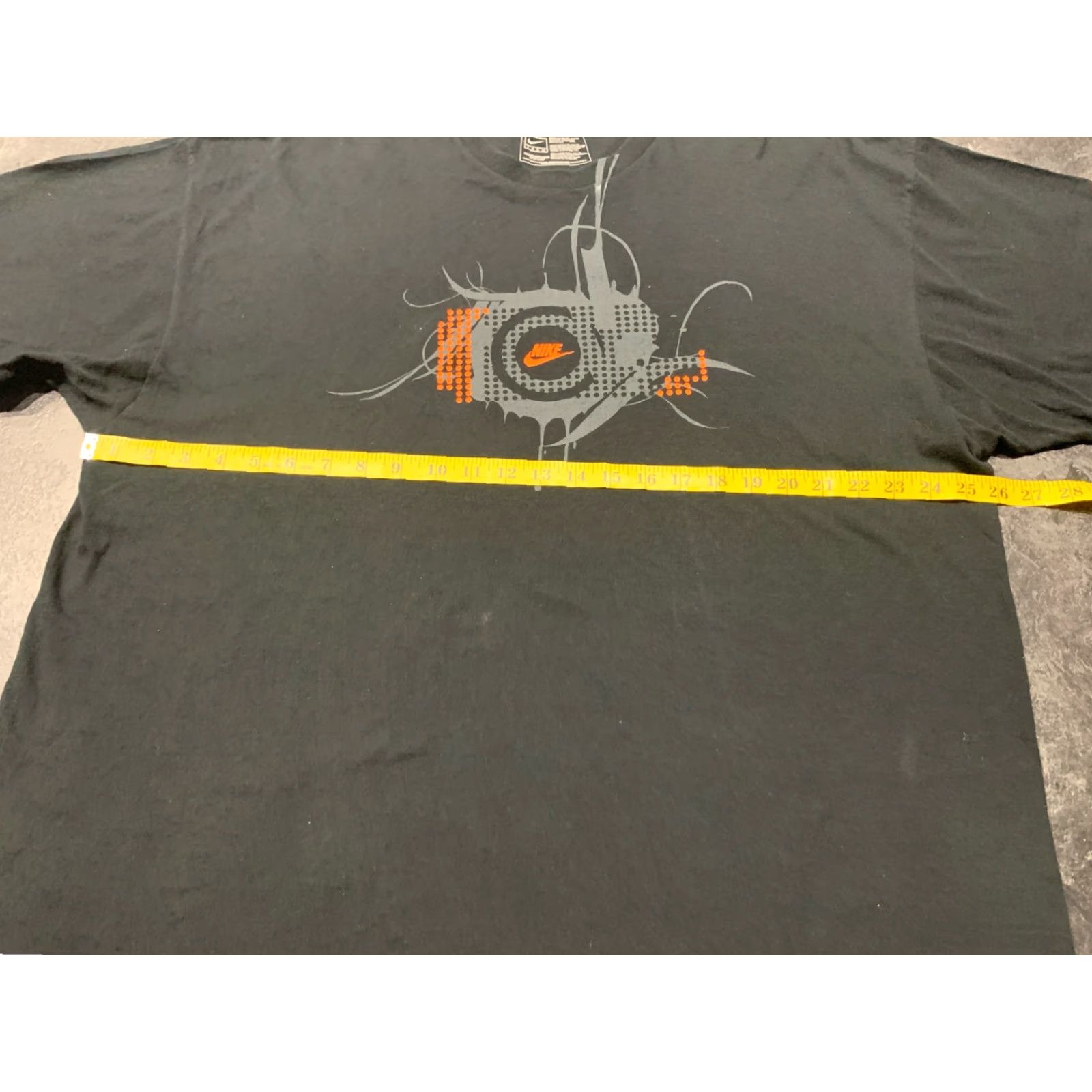 Nike NIKE Men's Snike 2XL Black T-Shirt - Preowned, Mild Stains Size US XXL / EU 58 / 5 - 7 Thumbnail