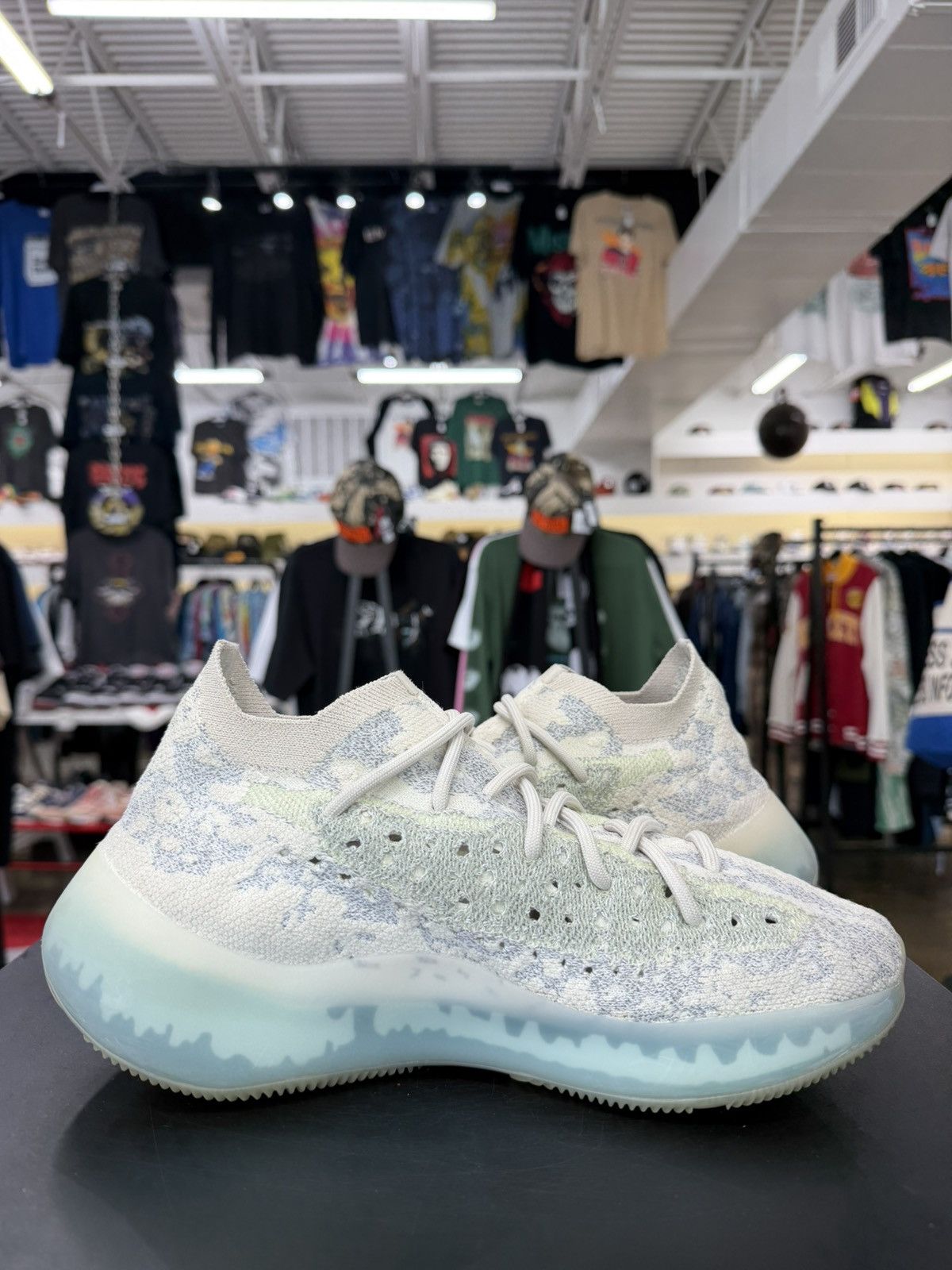 Adidas Yeezy Boost 380 Alien Blue Size 9 (2021) Size US 9 / EU 42 - 3 Thumbnail