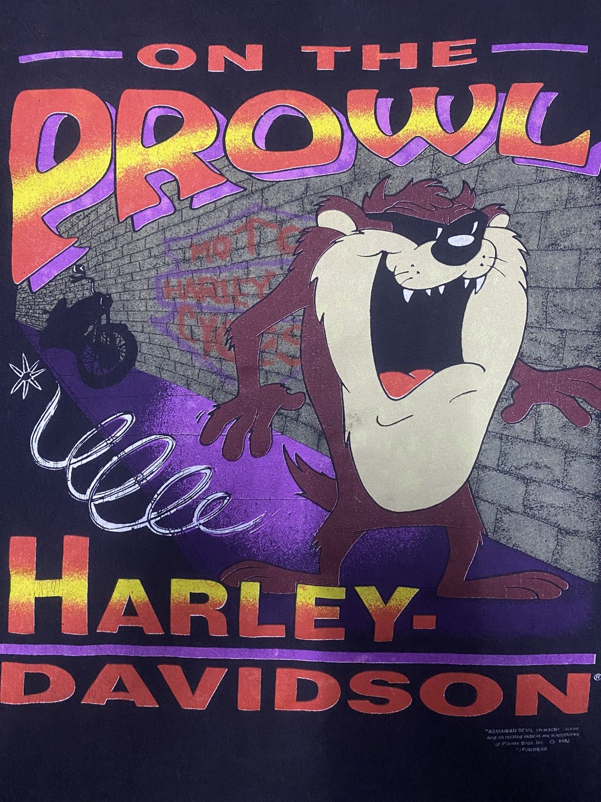 Harley Davidson × Vintage × Warner Bros Vintage 1992 Harley Davidson Taz On The Prowl Size US M / EU 48-50 / 2 - 2 Thumbnail