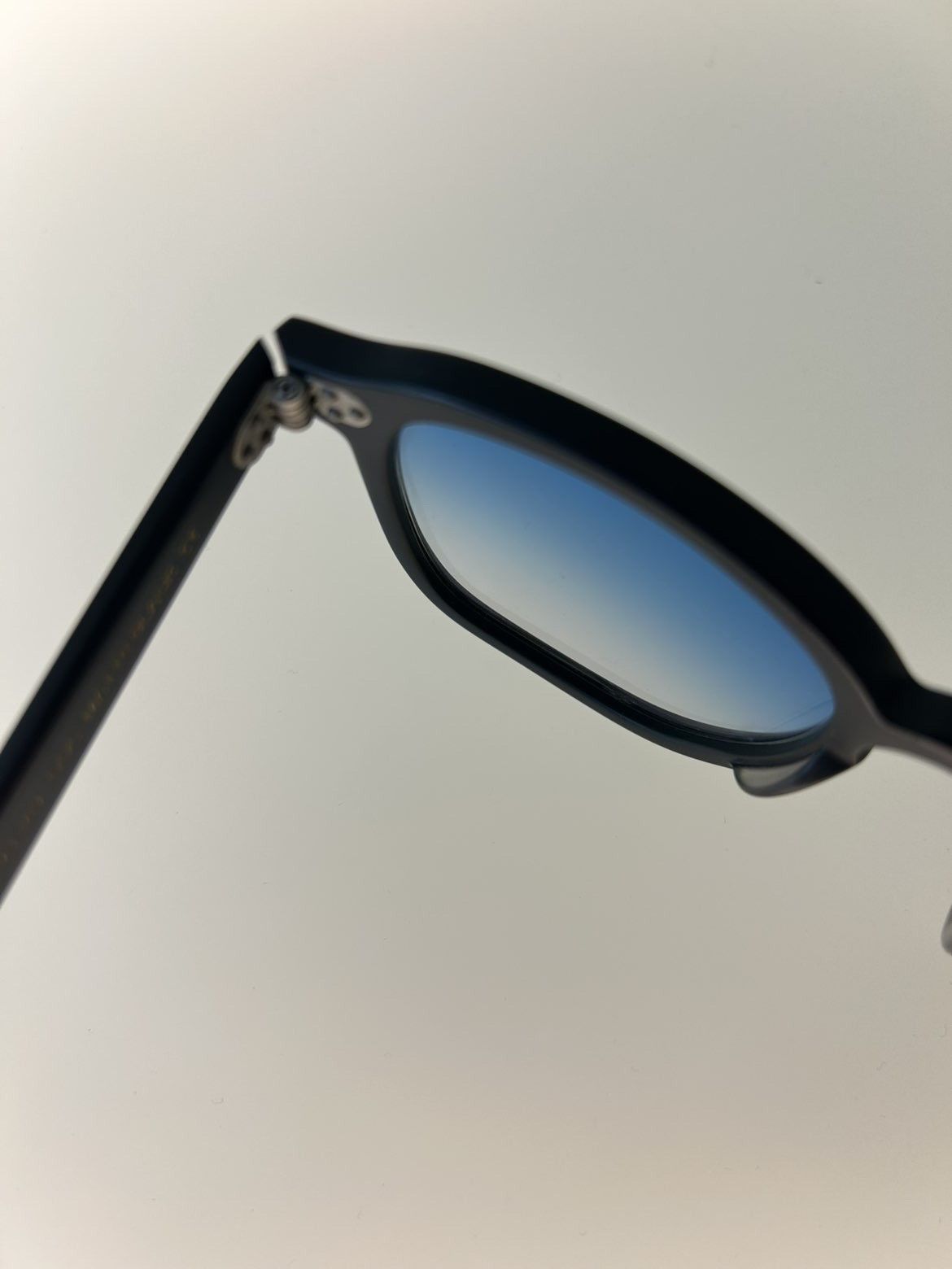 Moscot MOSCOT Momza Sun — Matte Black / blue gradient lenses Size ONE SIZE - 6 Thumbnail