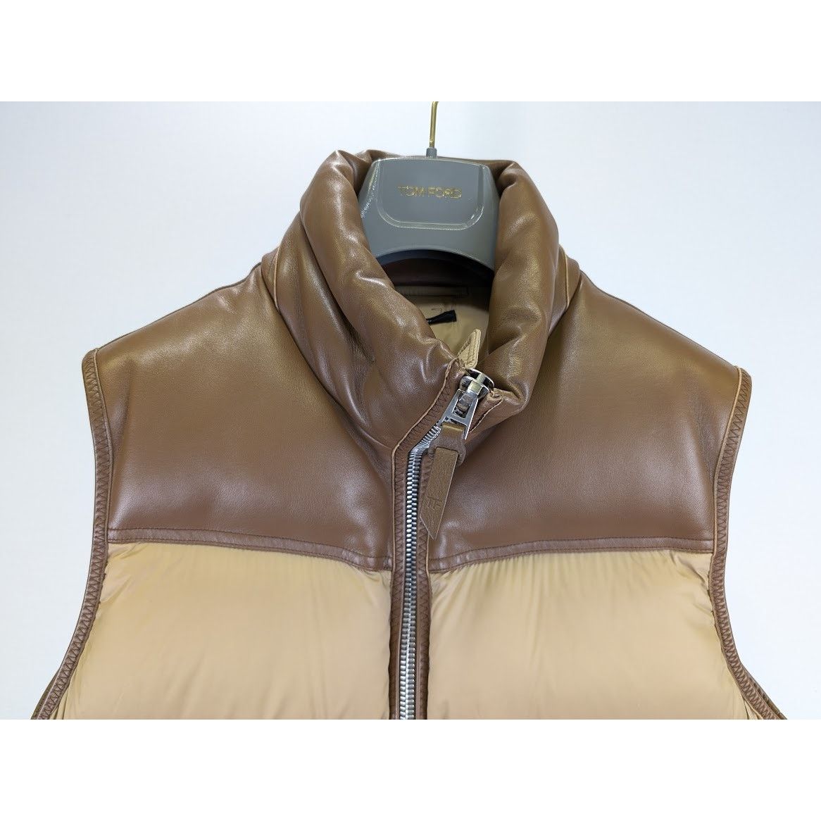 Tom Ford o1rshd1 Down Vest in Brown/Beige Size US S / EU 44-46 / 1 - 3 Thumbnail