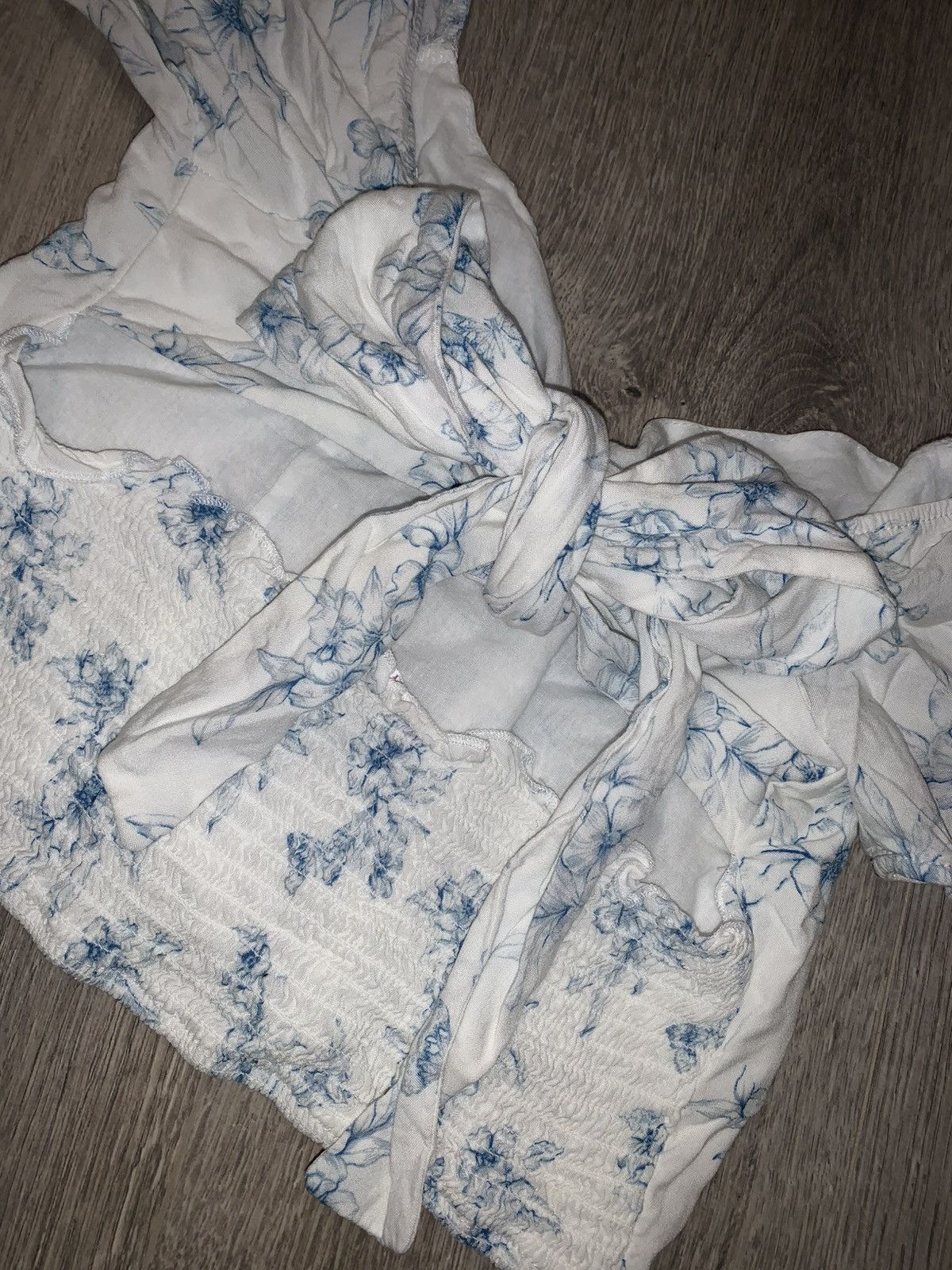 Pacsun Lottie Moss White Blouse/Blue Flowers Small Size S / US 4 / IT 40 - 5 Thumbnail