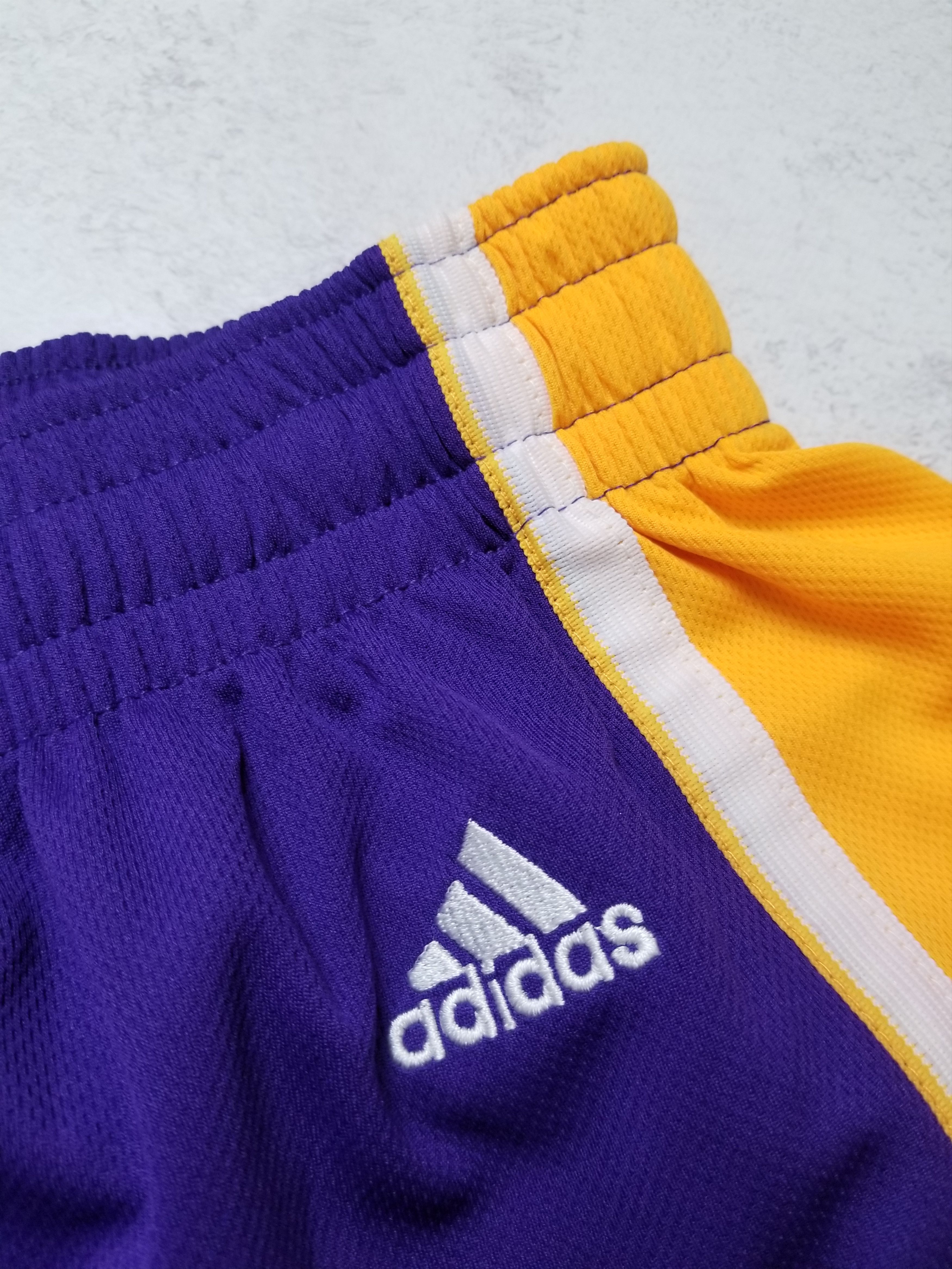 Adidas Los Angeles Lakers Adidas Swingman Shorts Size US 32 / EU 48 - 10 Thumbnail