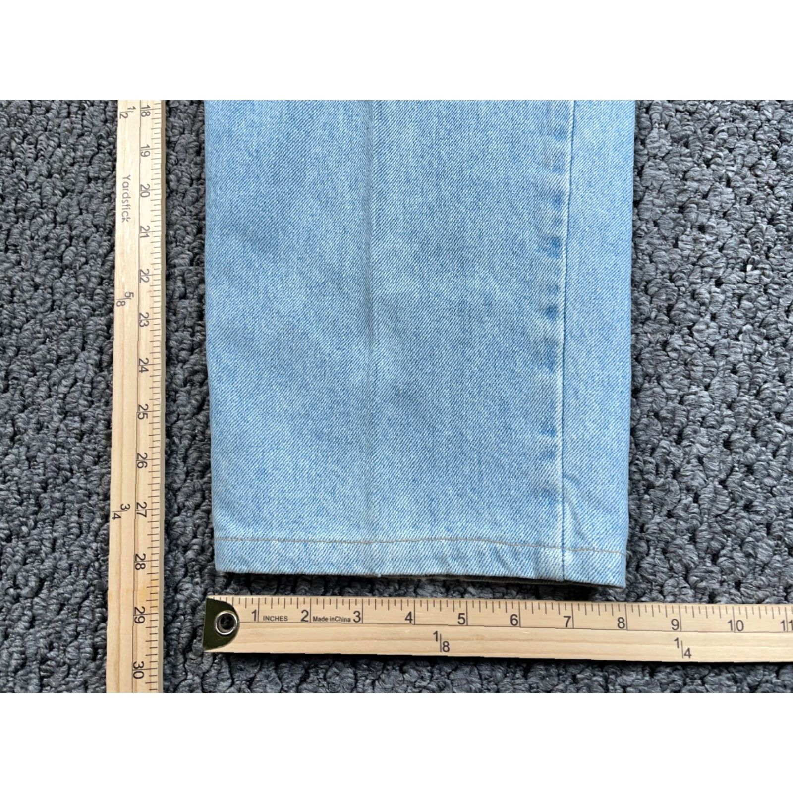 Tommy Hilfiger Vintage Tommy Hilfiger Jeans Men's 36x28 Tapered Relaxed Fit 90s Light Blue Denim Size US 36 / EU 52 - 6 Thumbnail
