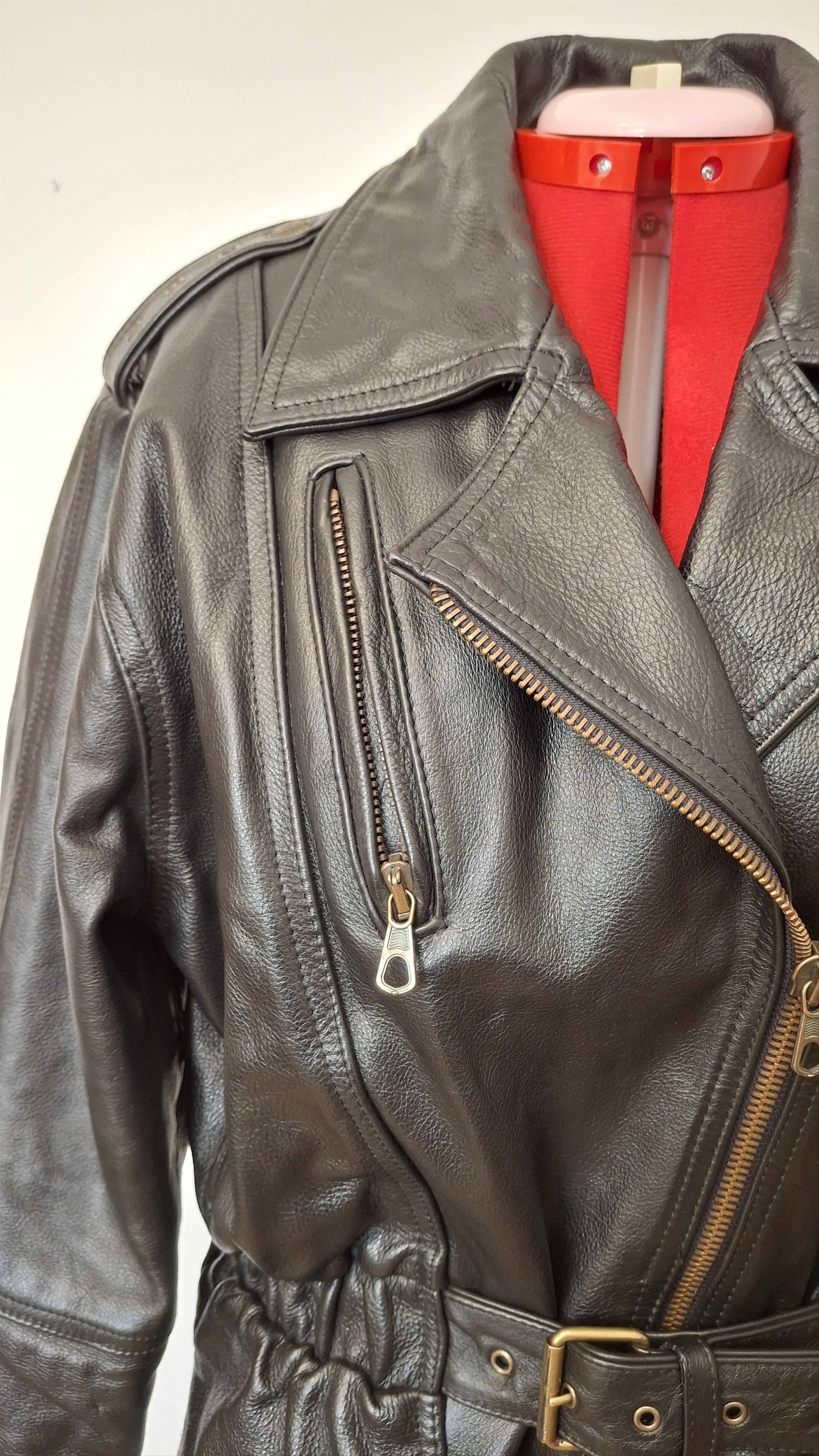 Vintage Vintage Black Leather Moto Jacket Size M / US 6-8 / IT 42-44 - 2 Thumbnail