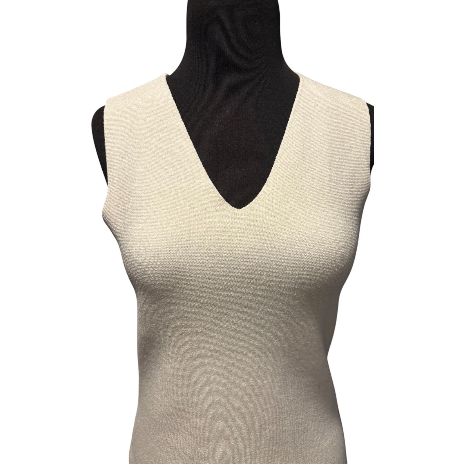 Ann Taylor Ann Taylor White Knit V Neck Criss Cross Back Stretch Top M Size M / US 6-8 / IT 42-44 - 3 Thumbnail
