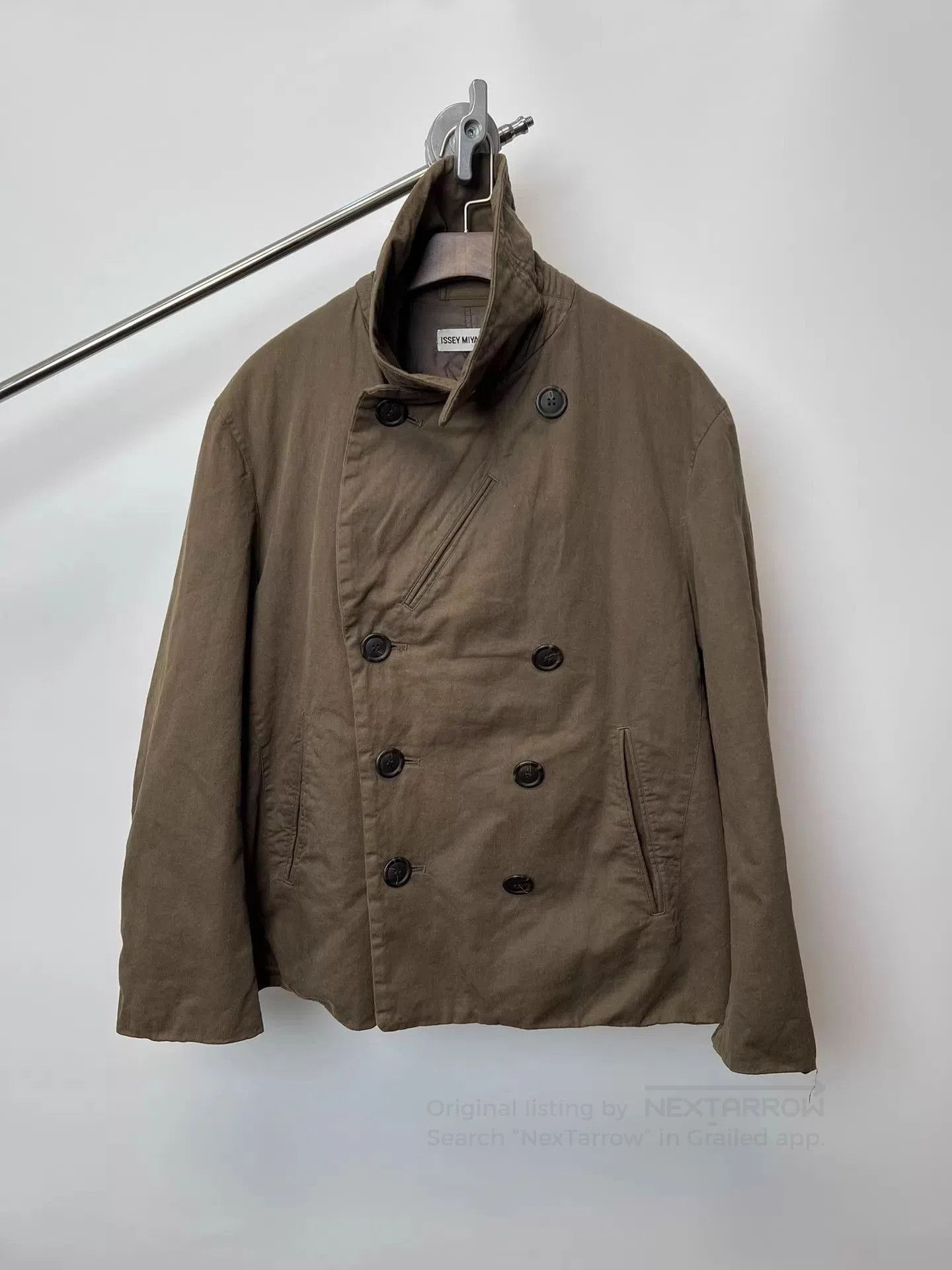 Issey Miyake Beige Double-Breasted Light Jacket Size M. Size US M / EU 48-50 / 2 - 1 Thumbnail