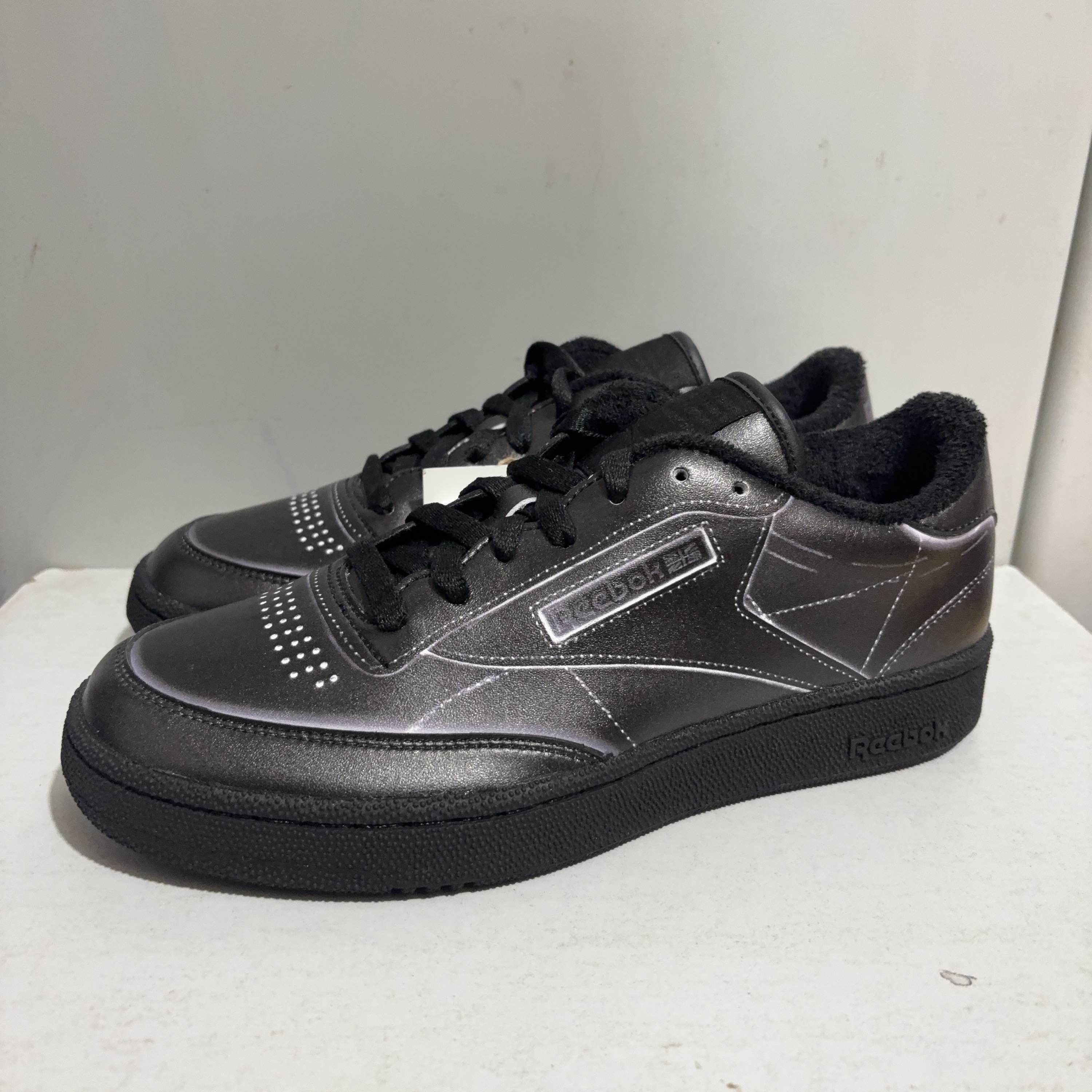 Maison Margiela × Reebok Maison Margiela x Reebok Club C Sneakers Size 7.5 Size US 7 / EU 40 - 1 Thumbnail