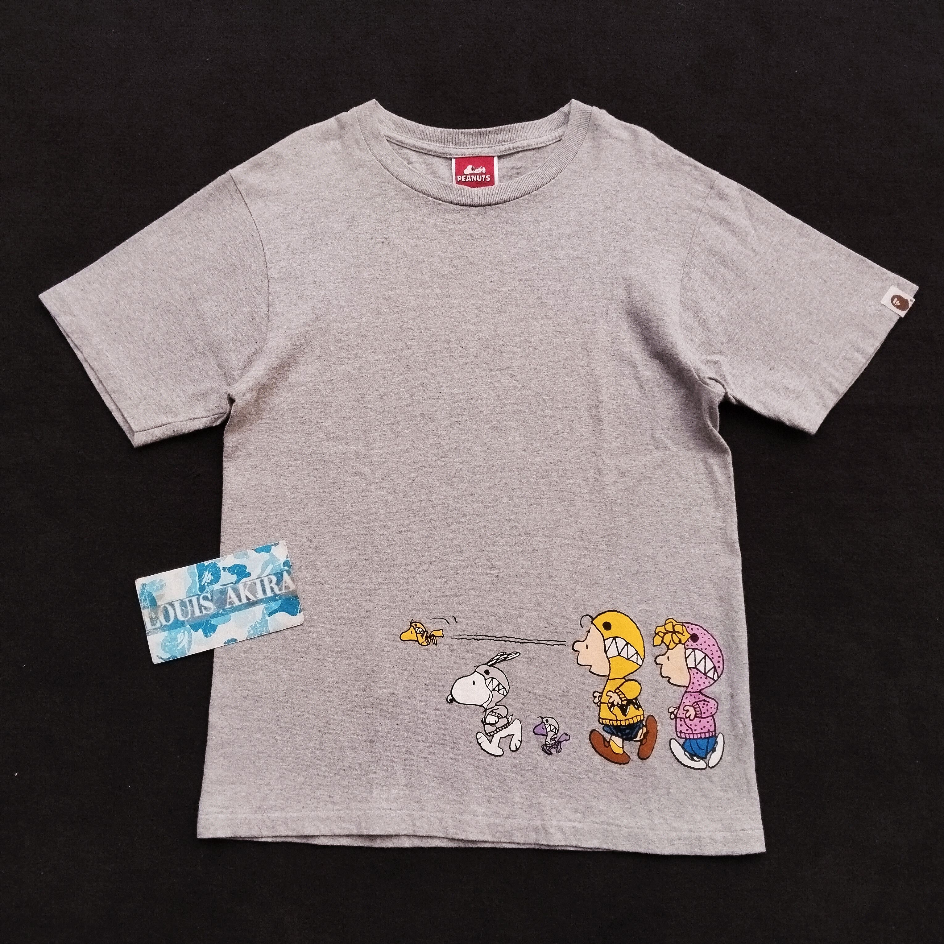 Bape 2014 Bape x Peanuts Shark Snoopy Friends Tee Size US S / EU 44-46 / 1 - 1 Thumbnail