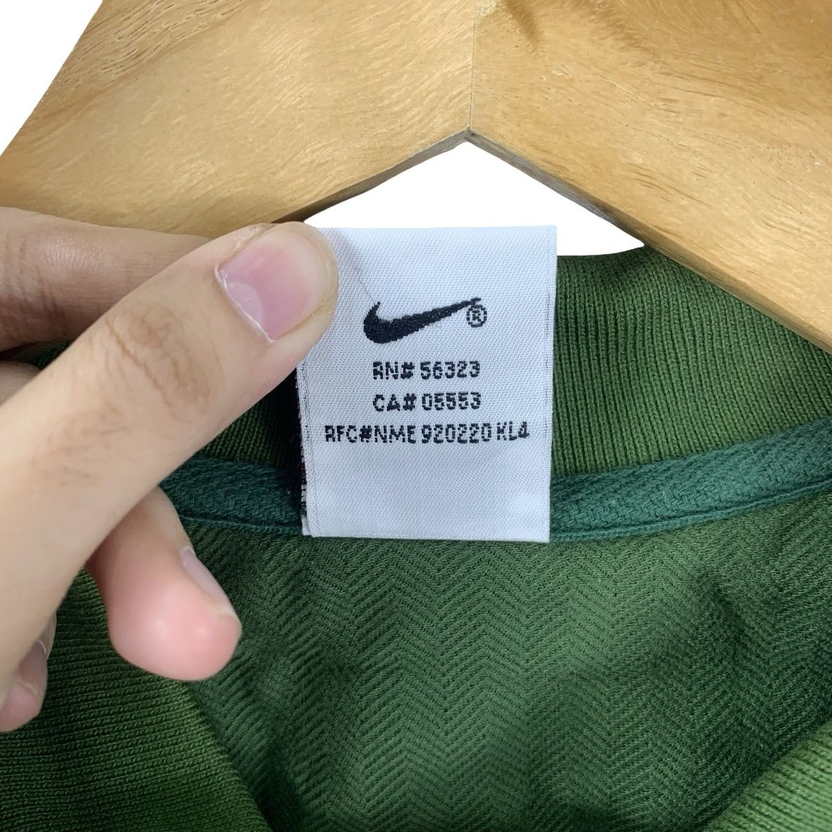 Nike Vintage NIKE x NFL Y2K Miami Hurricanes Football Polo Tee Size US M / EU 48-50 / 2 - 8 Thumbnail