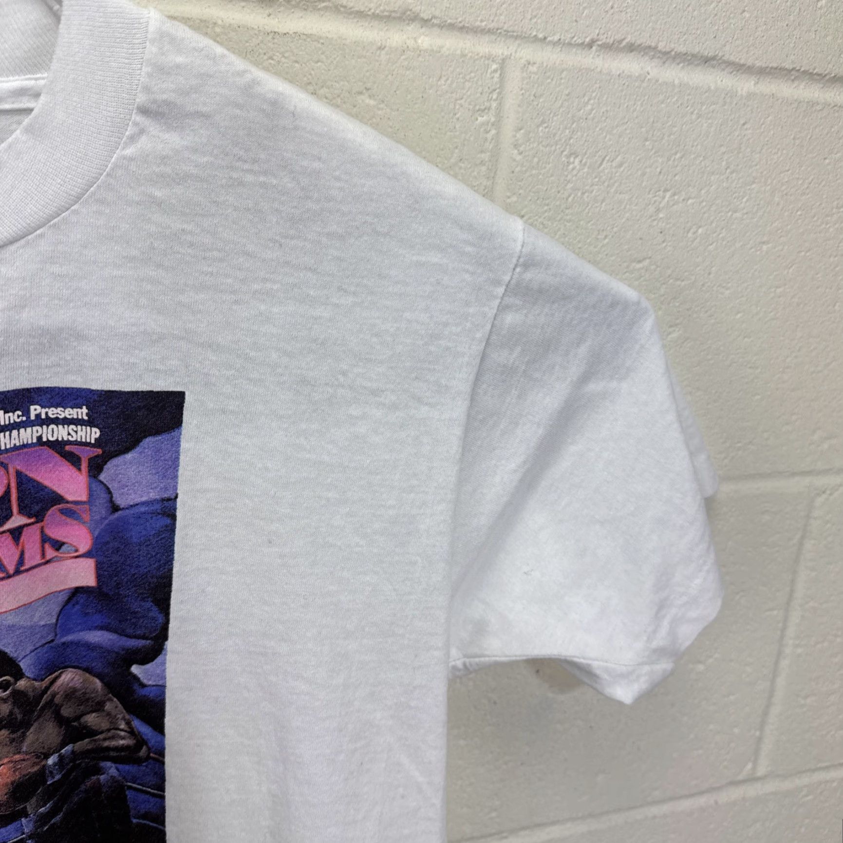 Vintage VINTAGE Mike Tyson vs. Carl Williams 1989 Boxing T-Shirt Large White Cotton Crew Neck Short Sleeve Logo 80s Sports Mens Shirt Size US L / EU 52-54 / 3 - 6 Thumbnail