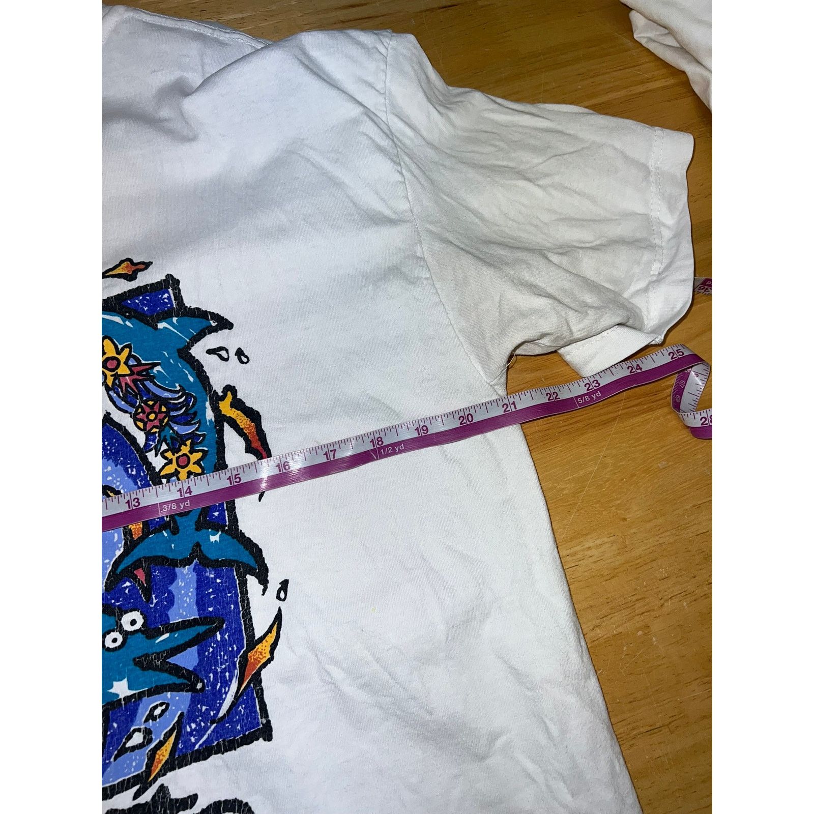 Vintage Vintage Dolphin Shirt Vallarta Mexico White Fish Tee Worn L Size US L / EU 52-54 / 3 - 11 Thumbnail