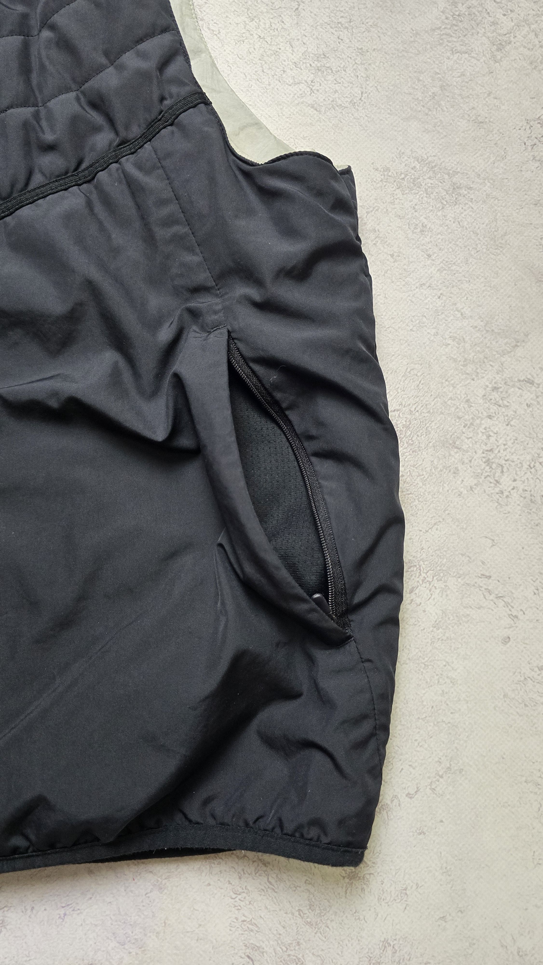 Nike Nike Therma-FIT Repel Running Vest Lightweight DD5647-010 Size US XL / EU 56 / 4 - 8 Thumbnail