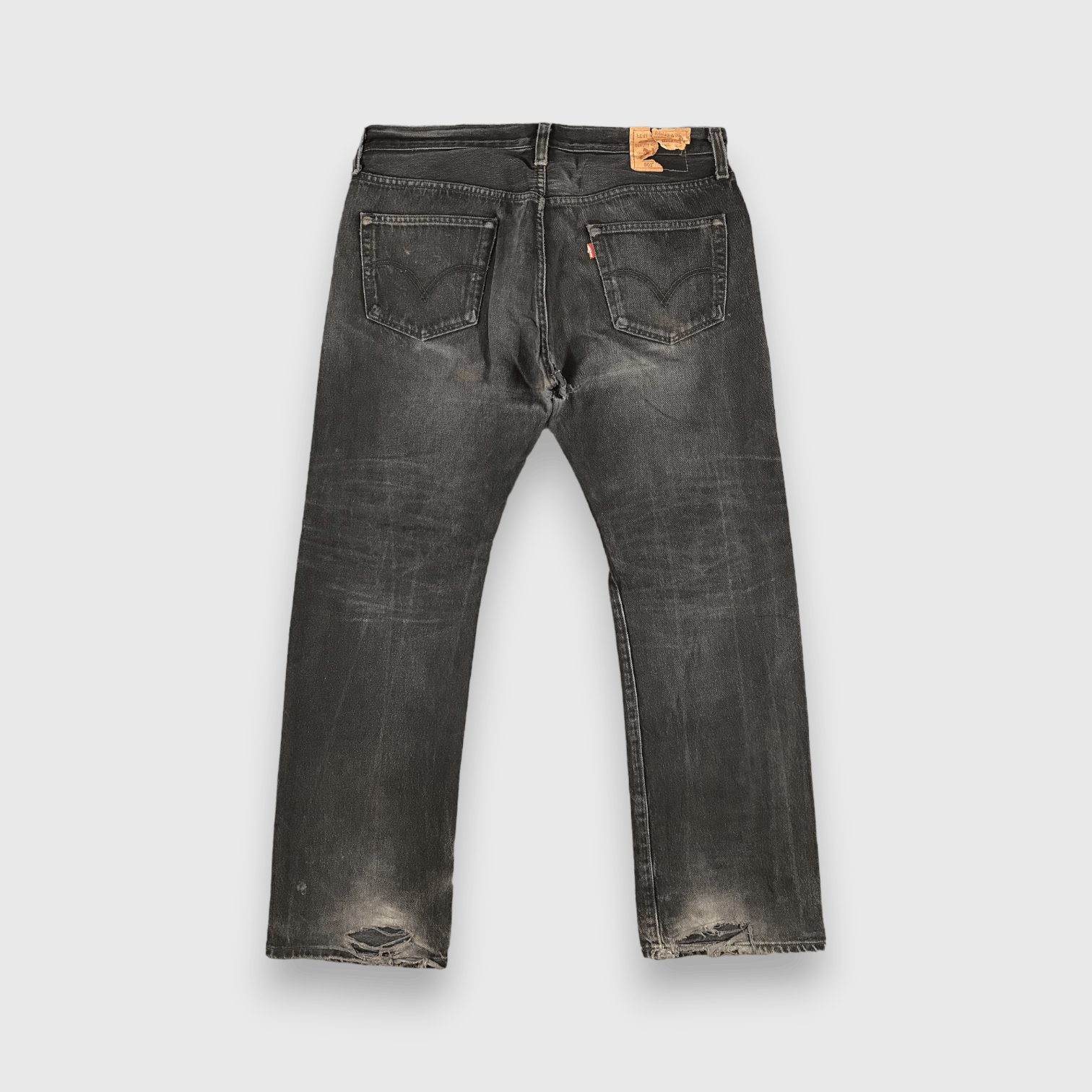 Vintage Ripped Levis 501 Jeans-J1388