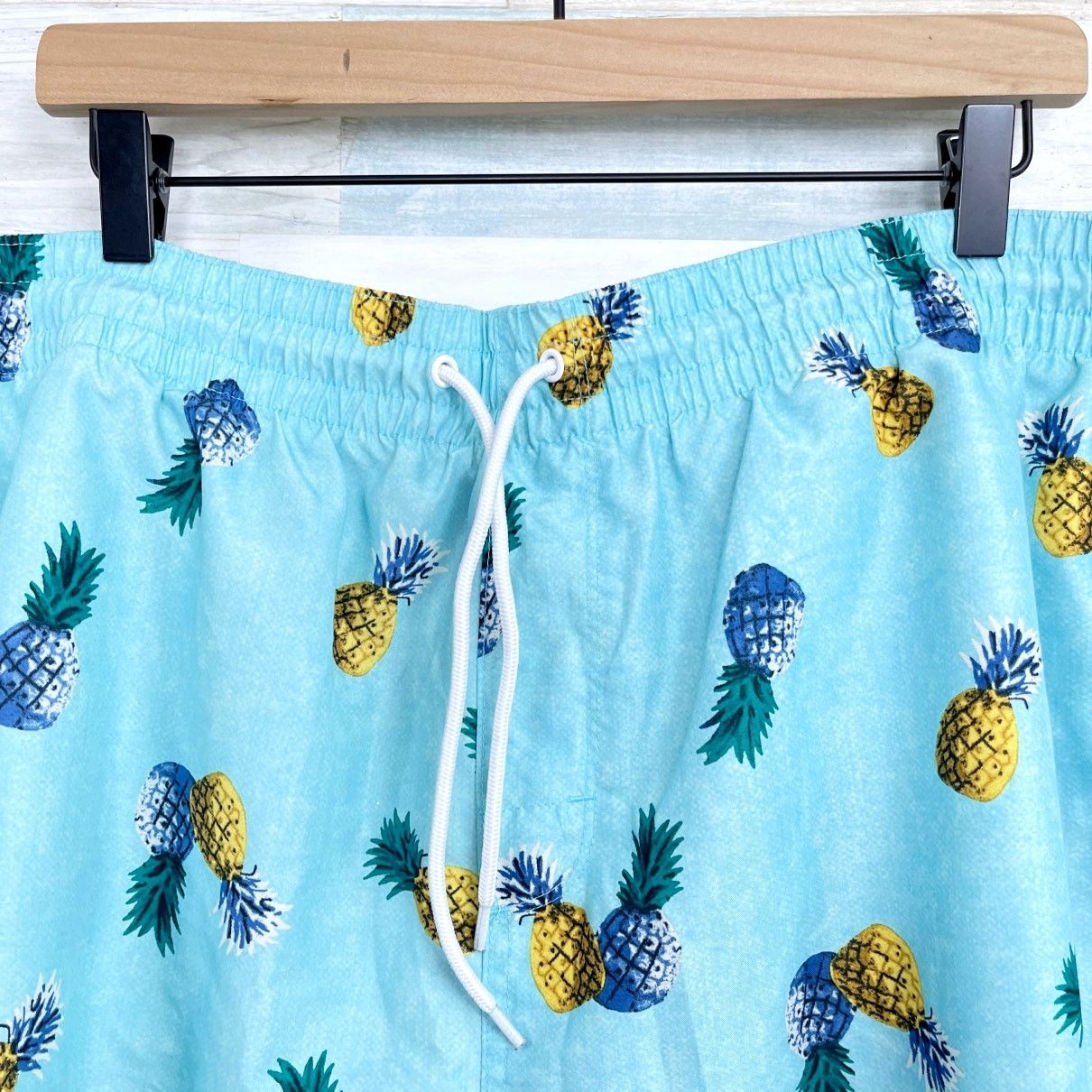 Old Navy Old Navy Pineapple Print Cargo Swim Trunks Blue 8" Mens XXL Size US 44 / EU 60 - 2 Thumbnail