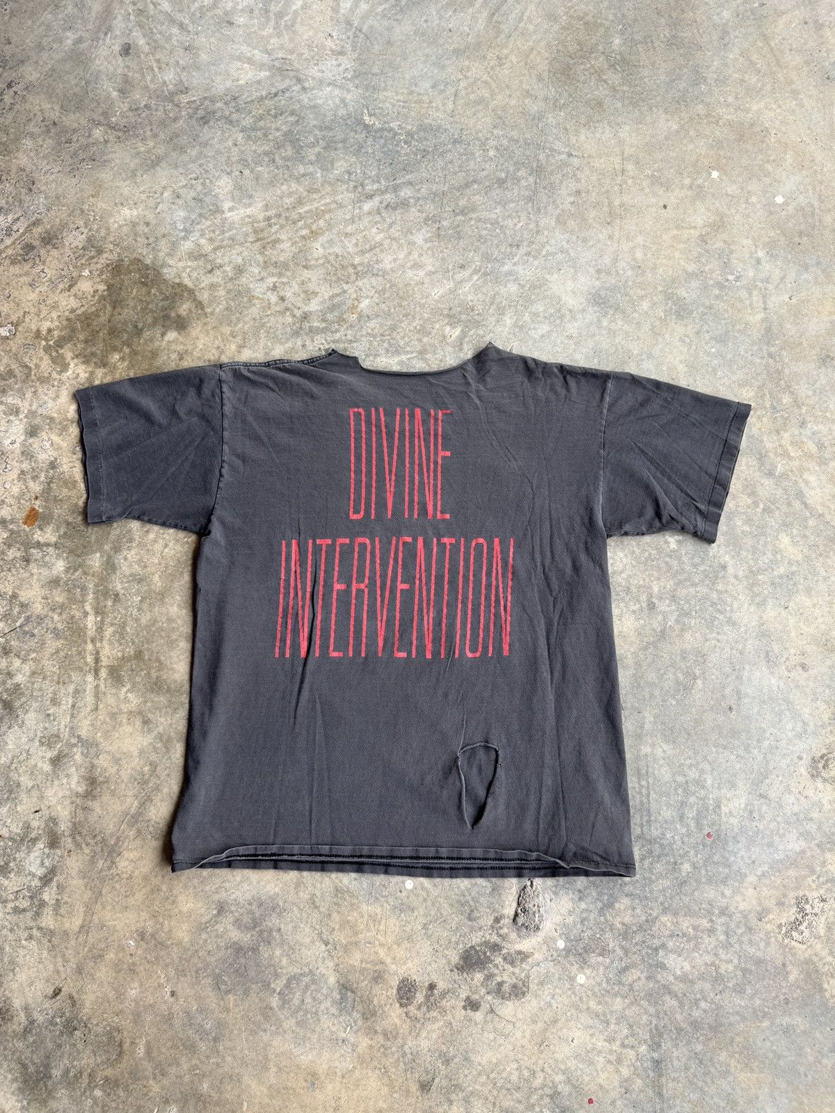 Band Tees × Vintage *RARE* 1995 VINTAGE TEE SLAYER DIVINE INTERVENTION FADED Size US L / EU 52-54 / 3 - 7 Thumbnail