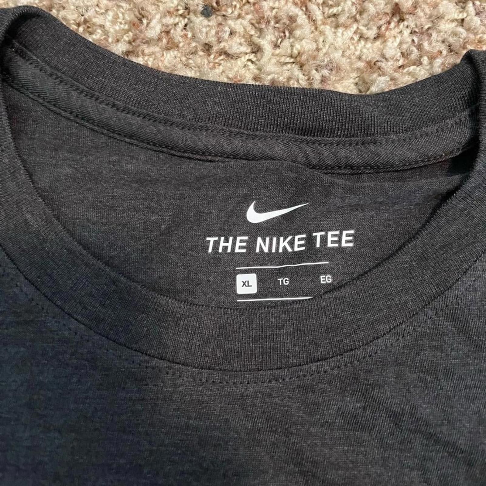 Nike Nike Tri-Blend SS Iowa University Size US XL / EU 56 / 4 - 5 Thumbnail