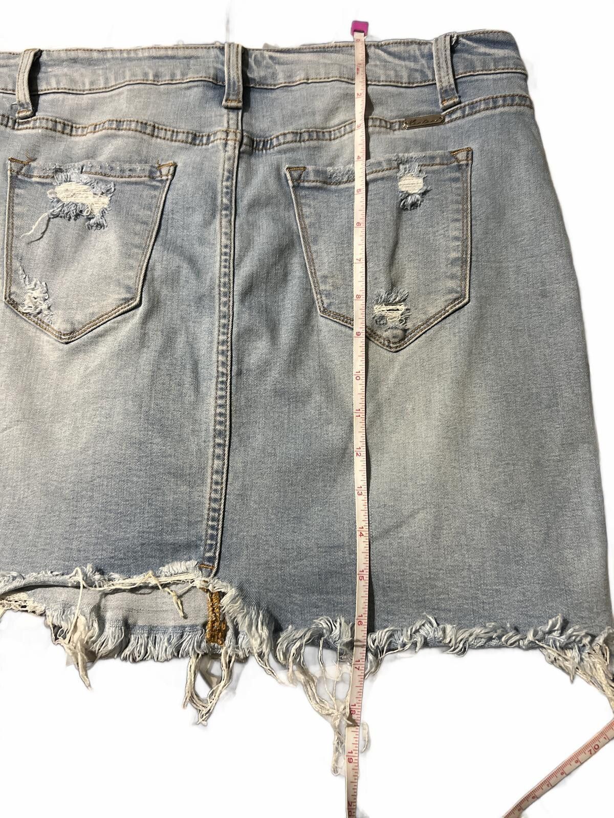 Kancan USA KanCan Light Wash Distressed Denim Mini Skirt L (8-12) Size 36" / US 14 / IT 50 - 8 Thumbnail