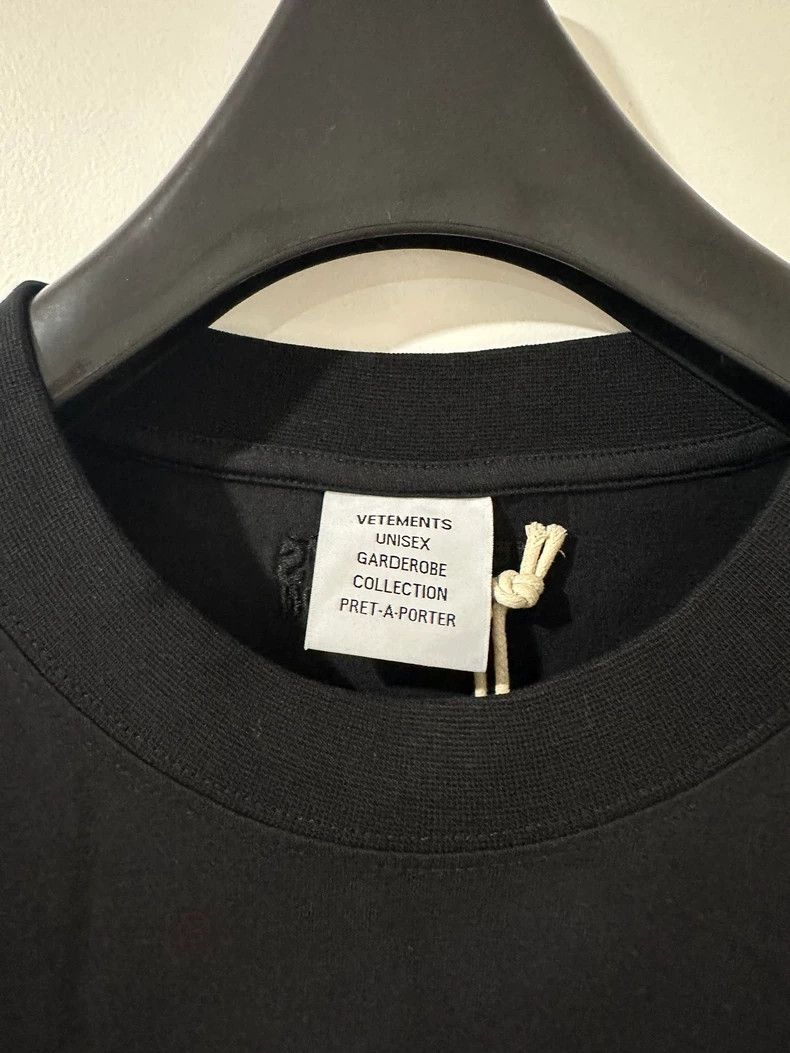 Vetements vetements Logo nameplate short sleeve 2501-Nextarrow Size US S / EU 44-46 / 1 - 3 Thumbnail