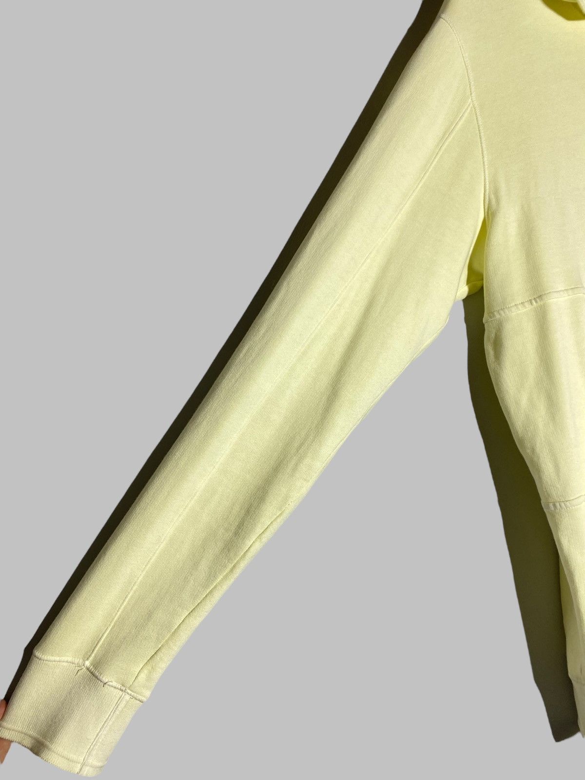 C.P. Company C.P Company Lens Cotton Fleece Resist Dyed Hoodie Yellow Size US M / EU 48-50 / 2 - 9 Thumbnail