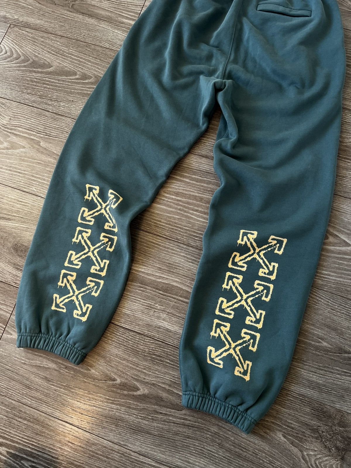 Off-White Off-White Rare Graphic Spray Logo Arrow Track Pants Size US 31 - 19 Thumbnail