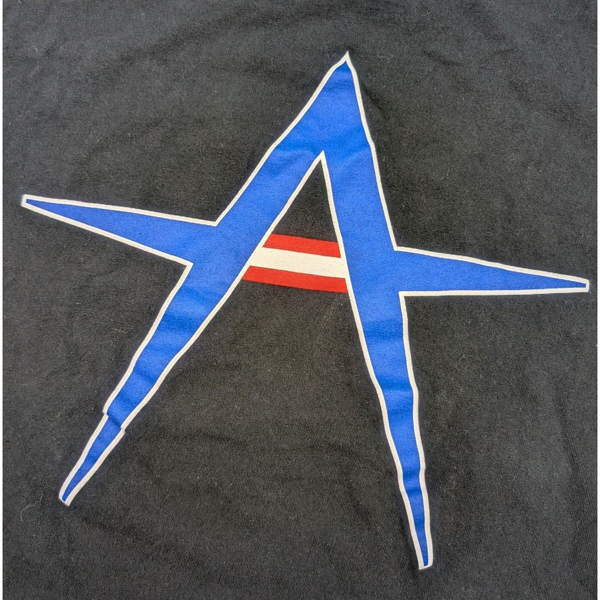 Vintage × WWE 2005 WWE WrestleMania 21 America Needs a Hero youth t-shirt Size US M / EU 48-50 / 2 - 4 Thumbnail