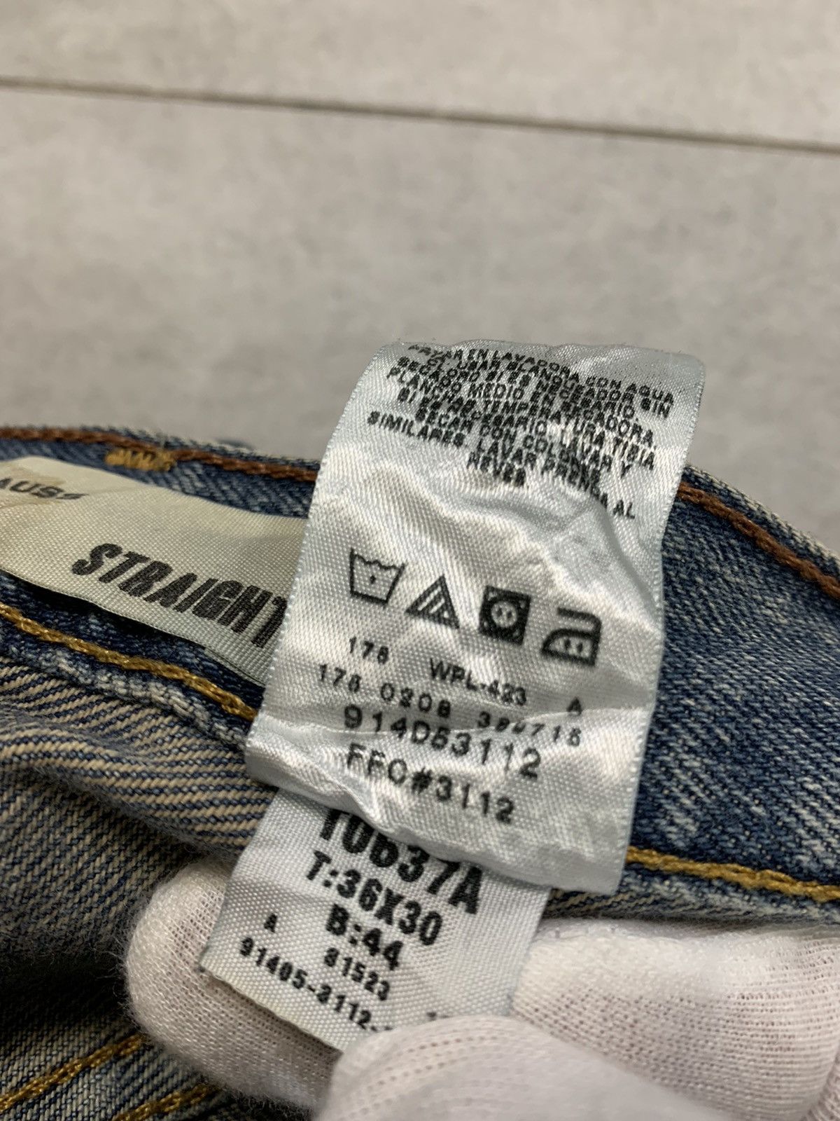Levi's Vintage Clothing Y2k Vintage 00s straight wide Leg Levi Signature denim jean Size US 34 / EU 50 - 8 Thumbnail