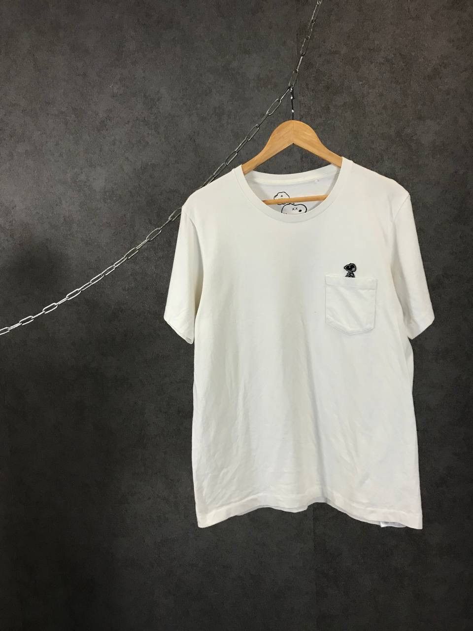 Kaws × Peanuts × Uniqlo Kaws x Peanuts x Uniqlo pocket designer tee Size US M / EU 48-50 / 2 - 1 Thumbnail