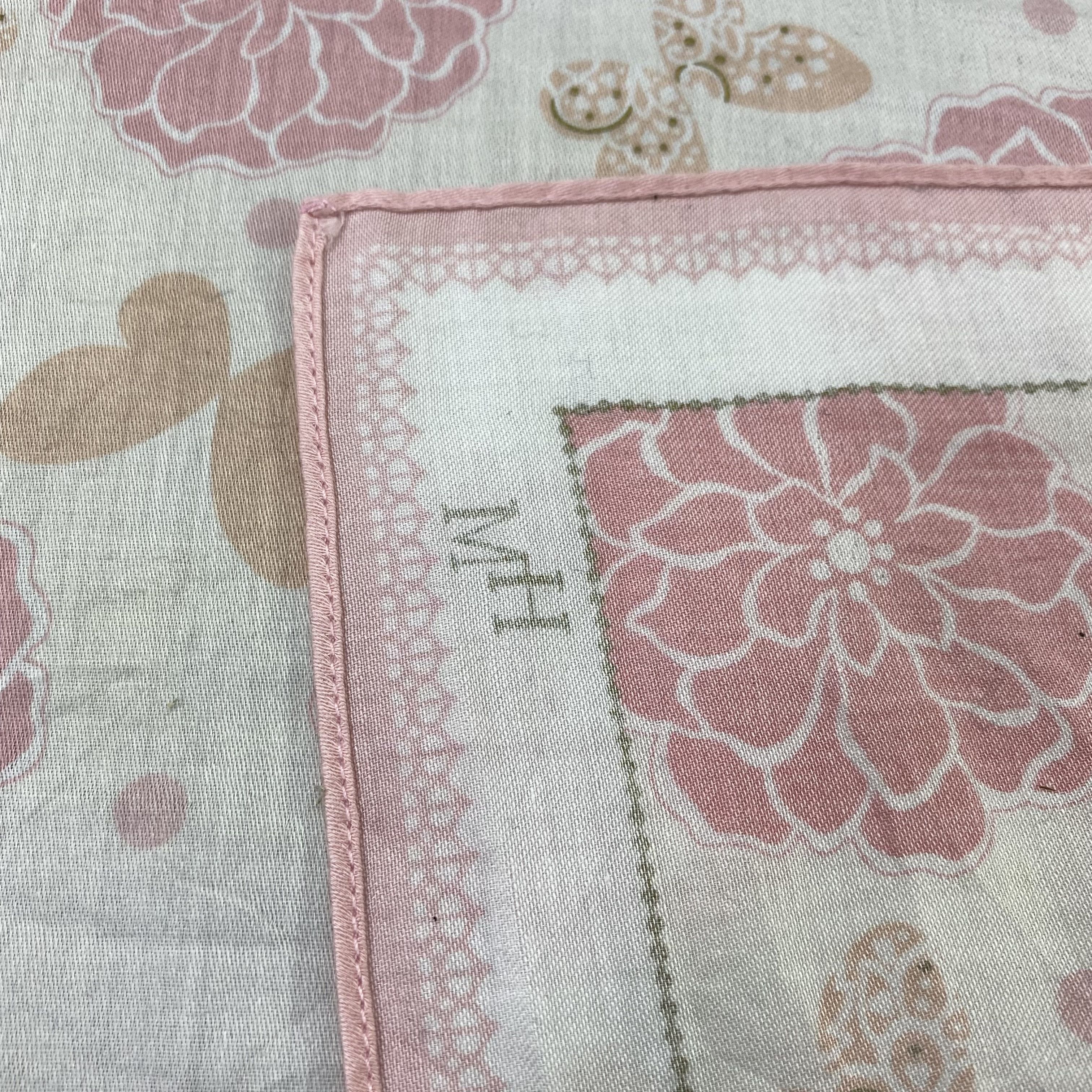 Hanae Mori Hanae Mori Handkerchief Neckerchief Bandana-B1839 Size ONE SIZE - 6 Thumbnail