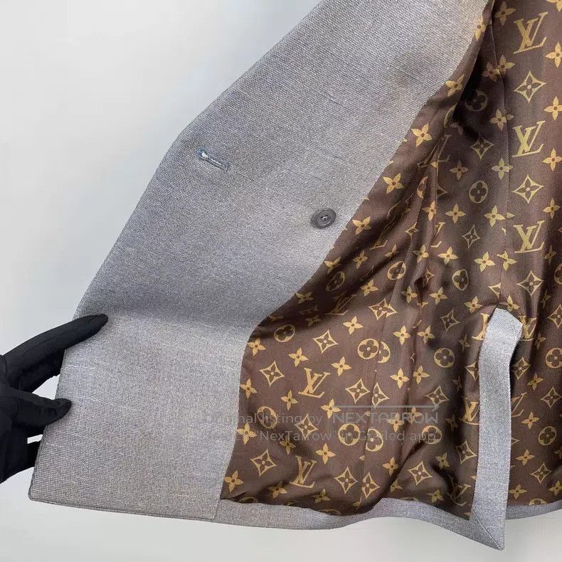 Louis Vuitton Louis Vuitton Dust-blue double-breasted wool suit jacket Size XXS / US 00 / IT 34 - 7 Thumbnail