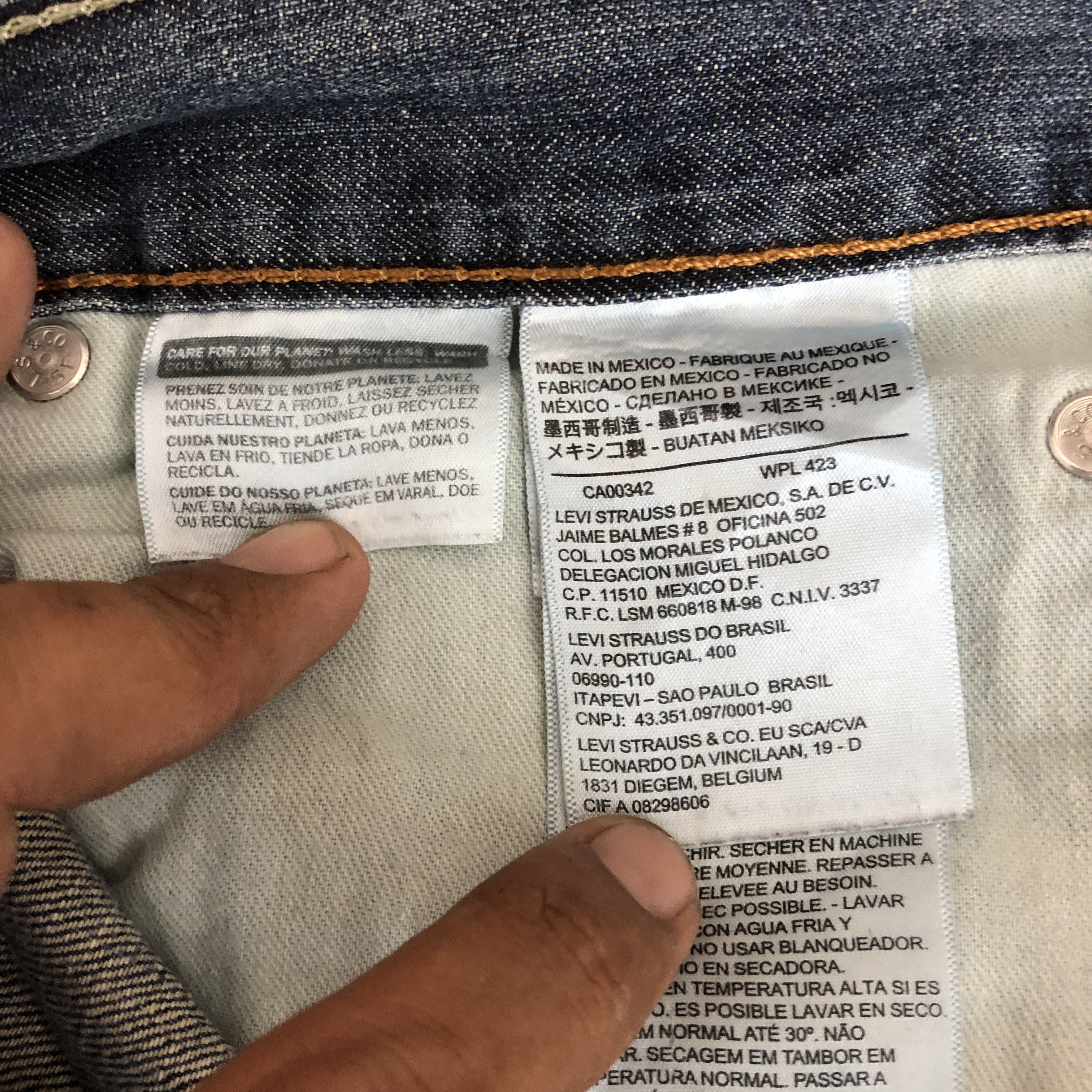 Levi's Vintage Y2K Levis Faded Ripped Jeans Levi's Light Wash Denim Size US 30 / EU 46 - 10 Thumbnail