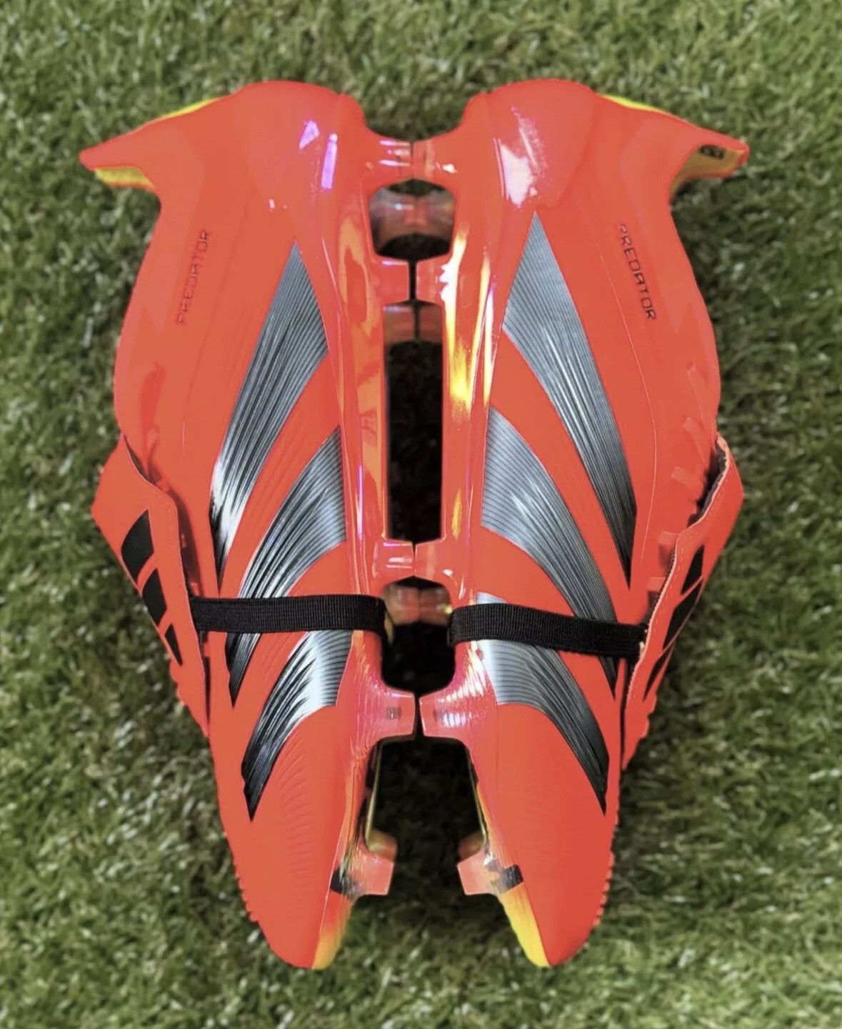Adidas ADIDAS PREDATOR CLEATS 10.5 Size US 10.5 / EU 43-44 - 3 Thumbnail