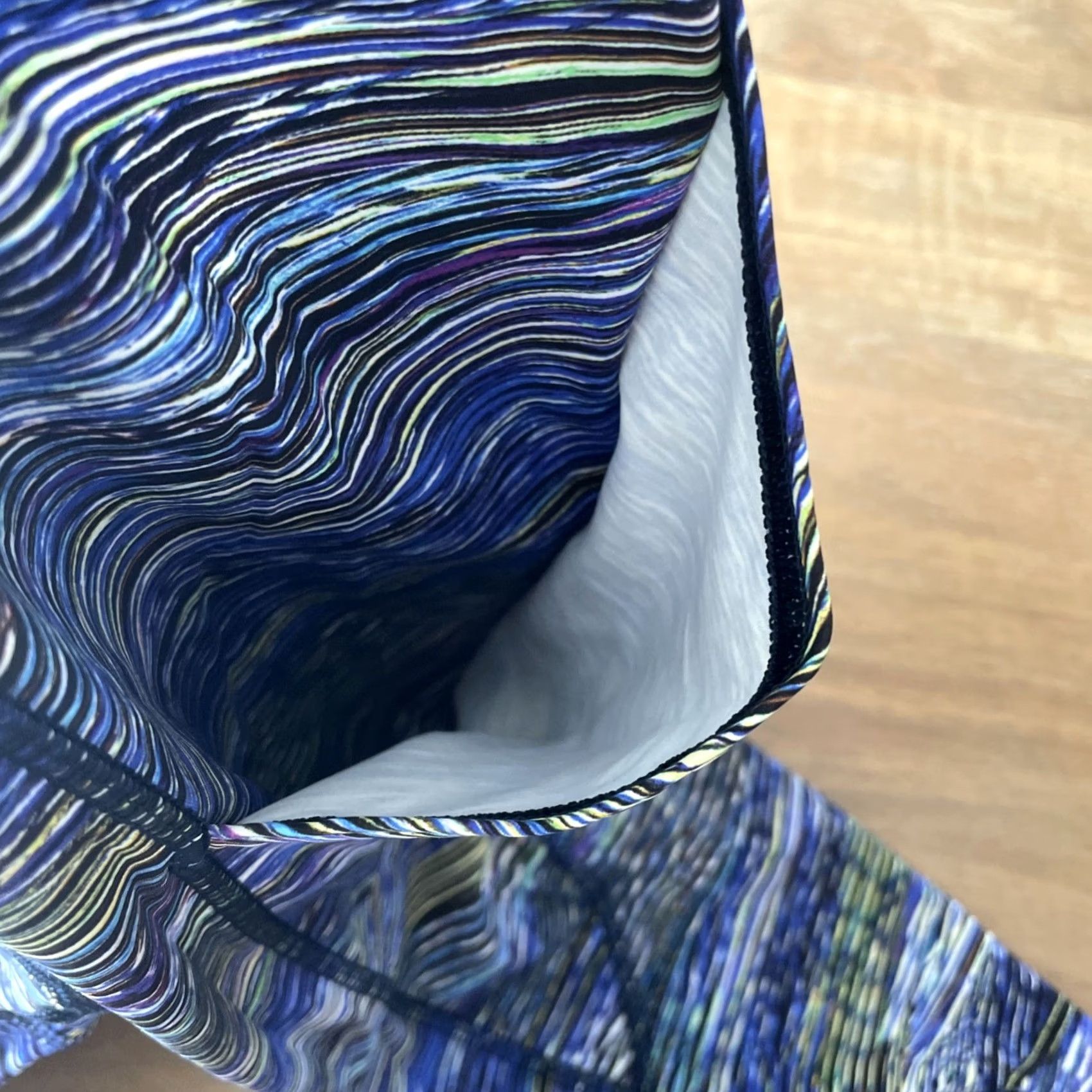Lululemon Lululemon Inspire Tight II 18" Women Size 6 Multicolor Stretch Capri Athletic Leggings Women XS? 6 Size ONE SIZE - 5 Thumbnail