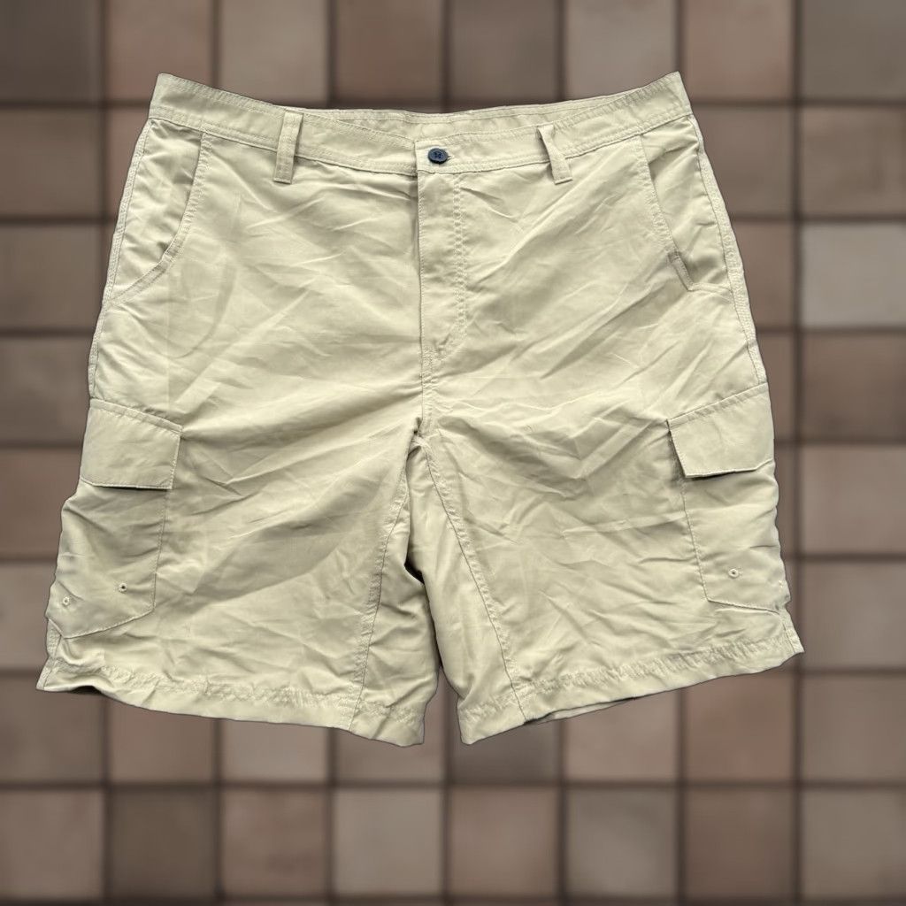 Vintage Magellan Cargo Shorts Men 36 Brown Polyester Water Repellent Casual Cargo Pocket Modern Regular Mens Size US 36 / EU 52 - 1 Thumbnail