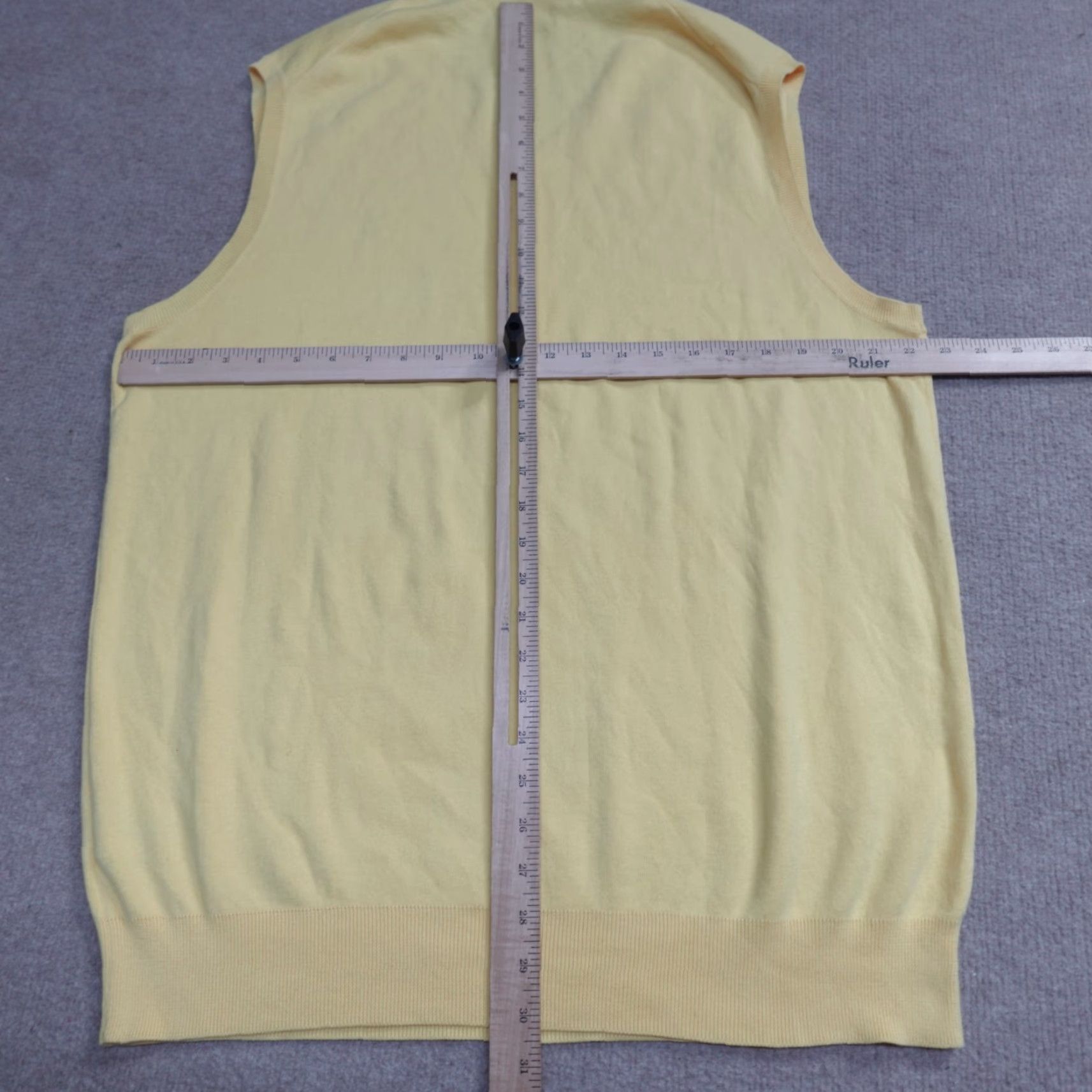 Polo Ralph Lauren Polo Ralph Lauren Sweater Vest LT Yellow Solid V-Neck Preppy Knit Vest Mens Big & Tall Size US L / EU 52-54 / 3 - 5 Thumbnail