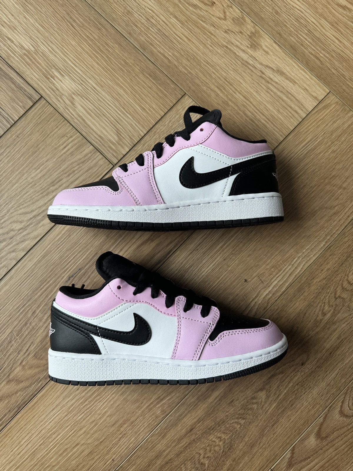 Jordan Brand Jordan 1 Low 'Light Arctic Pink' Size US 5.5 / IT 35.5 - 6 Thumbnail