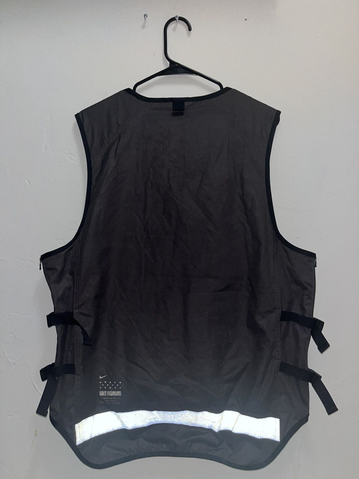 Nike nike reflective running vest Size US M / EU 48-50 / 2 - 2 Thumbnail