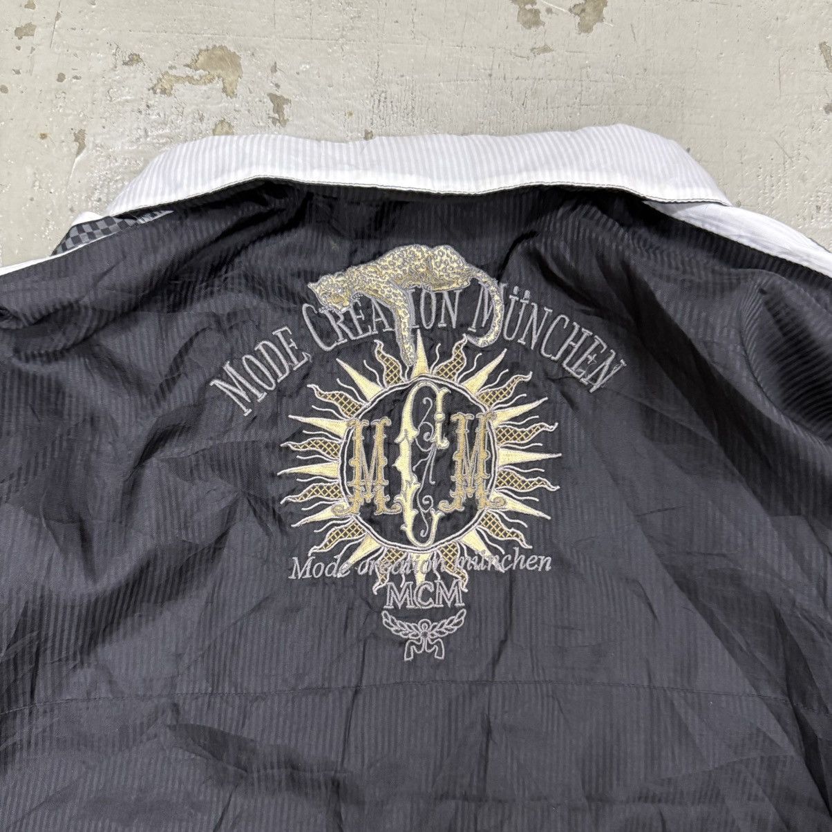MCM Vintage Embroidery Big Logo MCM Legere Windbreaker Jacket Size US XL / EU 56 / 4 - 9 Thumbnail