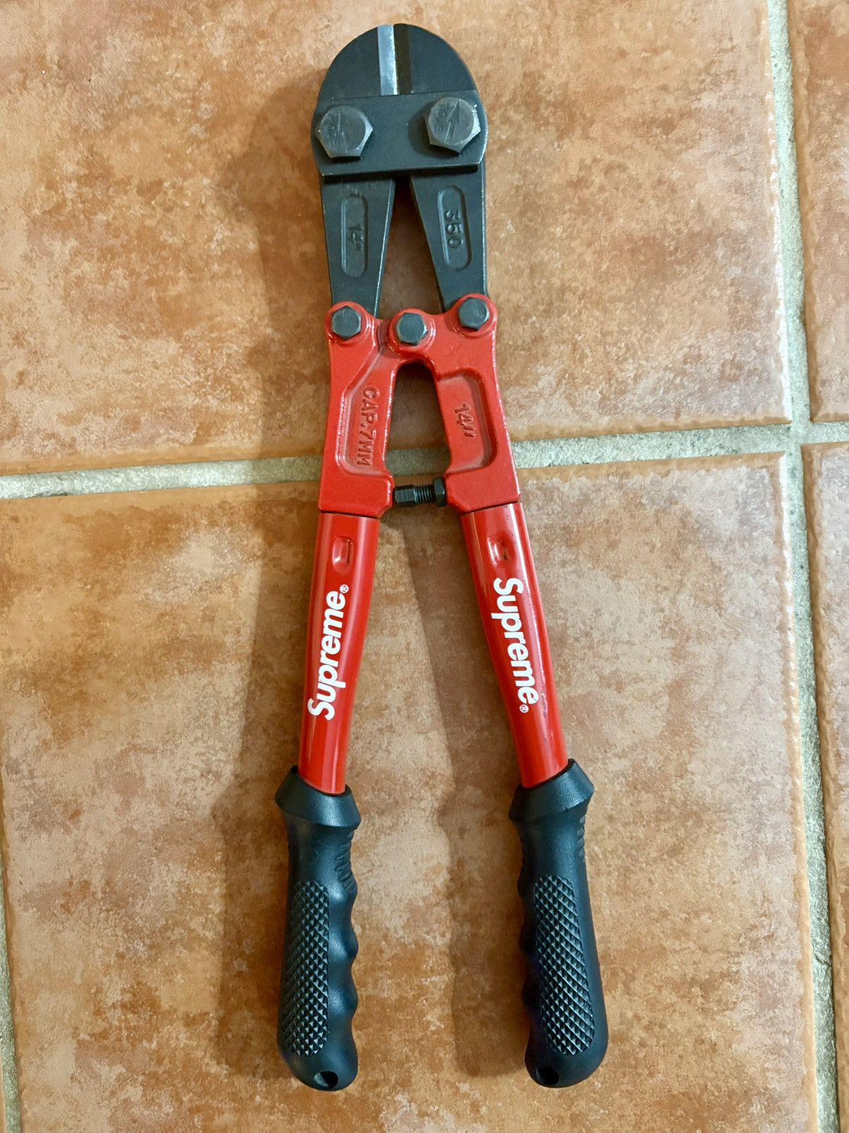 Supreme Bolt Cutters | Grailed