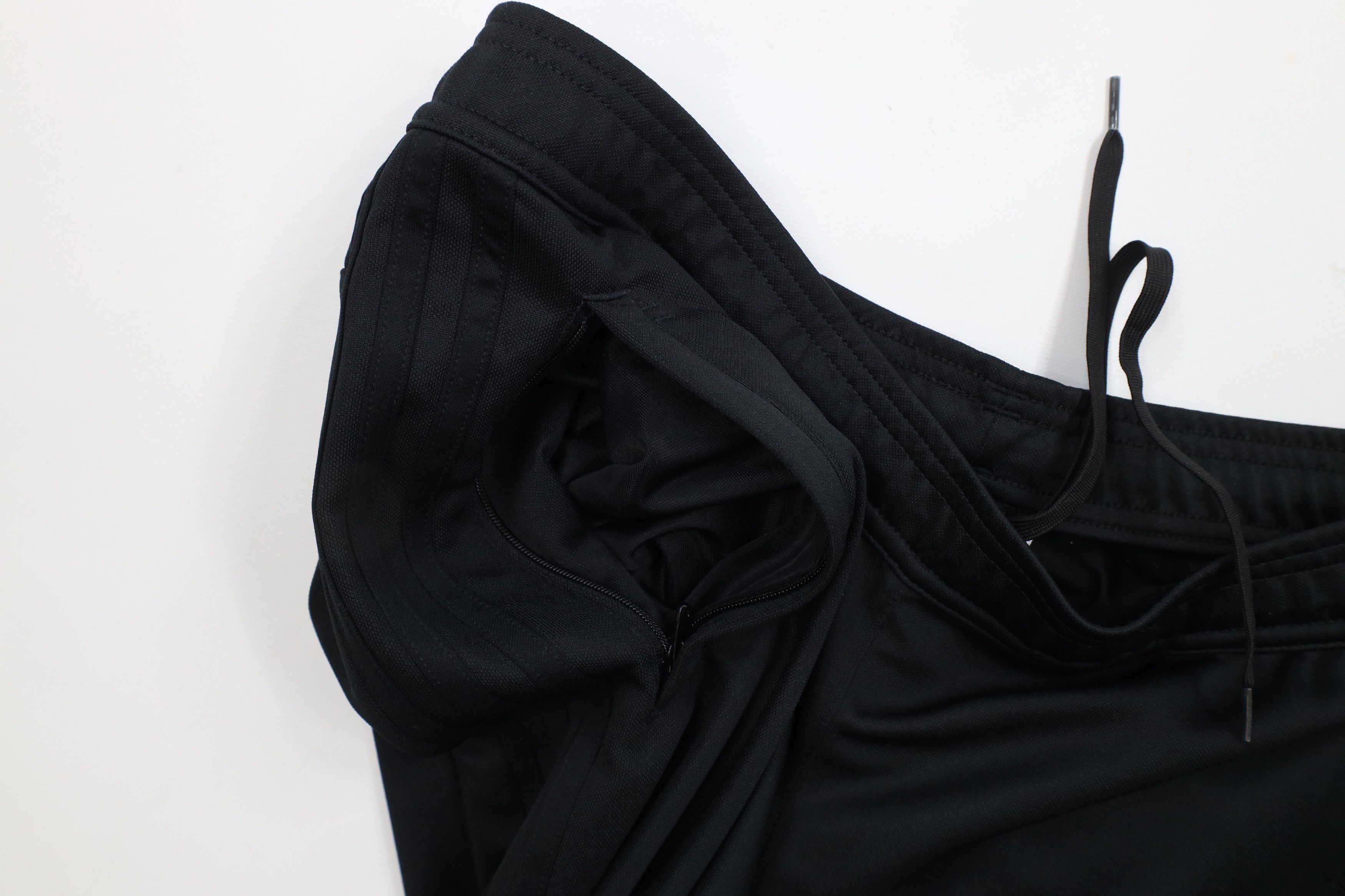 Adidas × Vintage Vintage Adidas Tapered Leg Soccer Warm Up Sweatpants Black Size US 34 / EU 50 - 8 Thumbnail