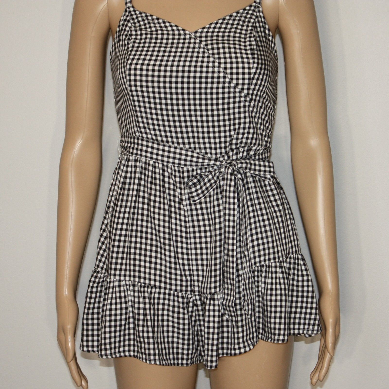Hollister Hollister Romper in Black & White Check Print and size XS Size 26" / US 2 / IT 38 - 6 Thumbnail