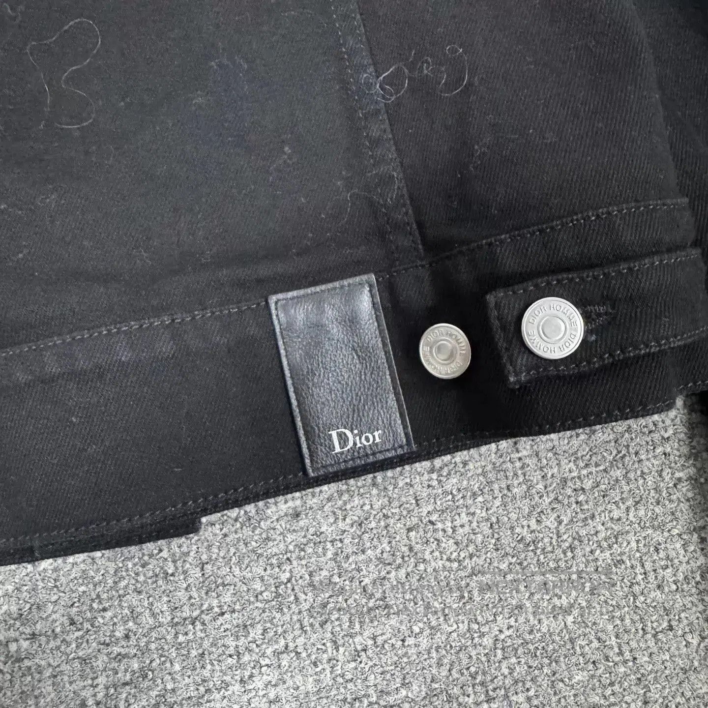 Dior Black Denim Jacket with Embroidered Sleeve - XS. Size US XS / EU 42 / 0 - 7 Thumbnail