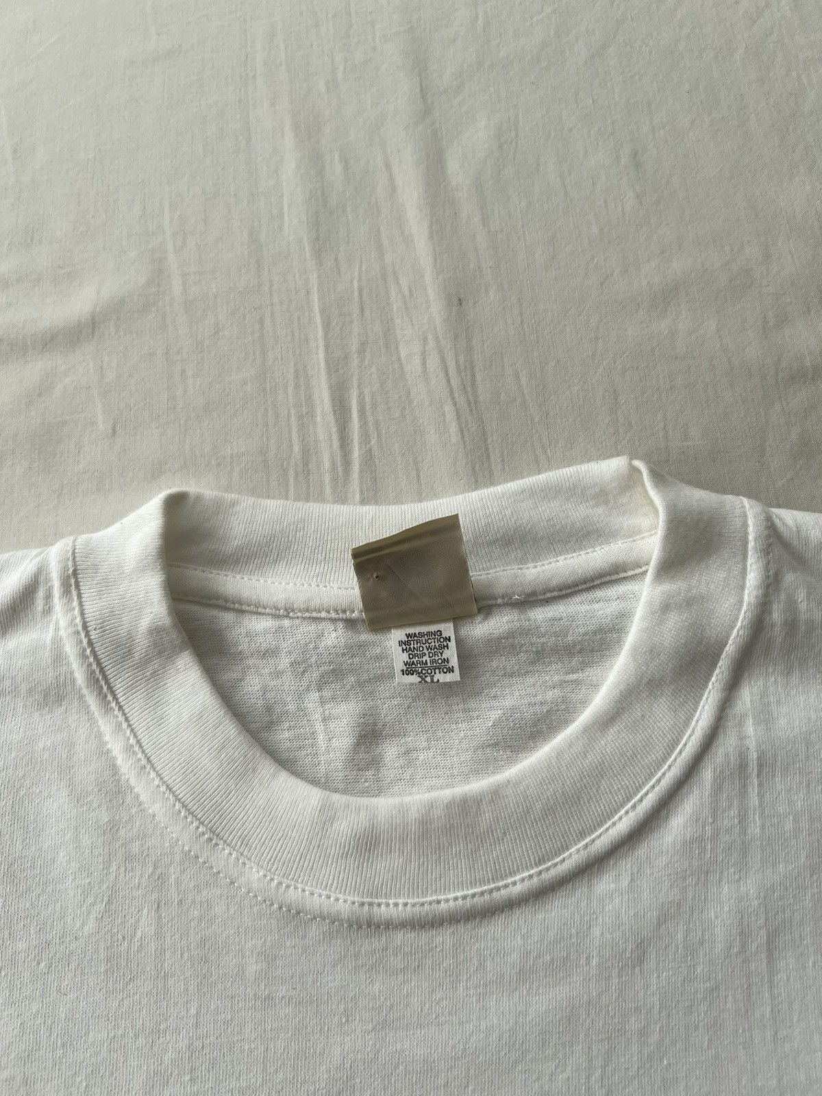 Hard Rock Cafe Vintage 90s Hard Rock Cafe Surfers Paradise White T-shirt Size US XL / EU 56 / 4 - 16 Thumbnail