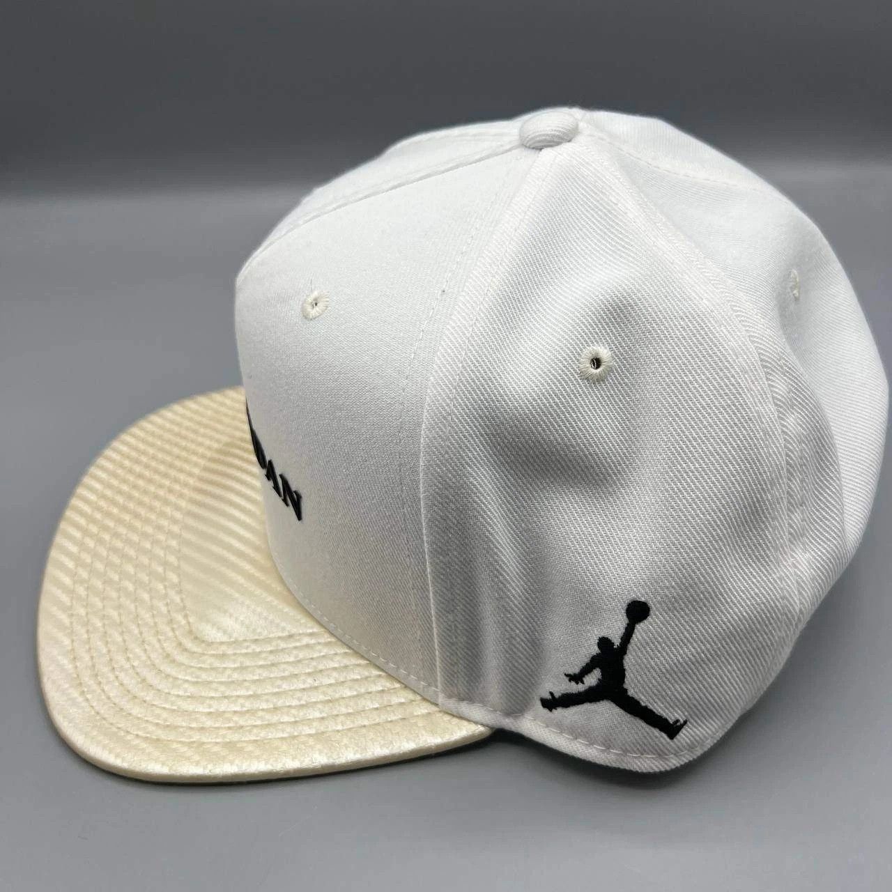 Jordan Brand Air Jordan Hat Men Pearl White Jumpman Snap Back Cap Size ONE SIZE - 7 Thumbnail
